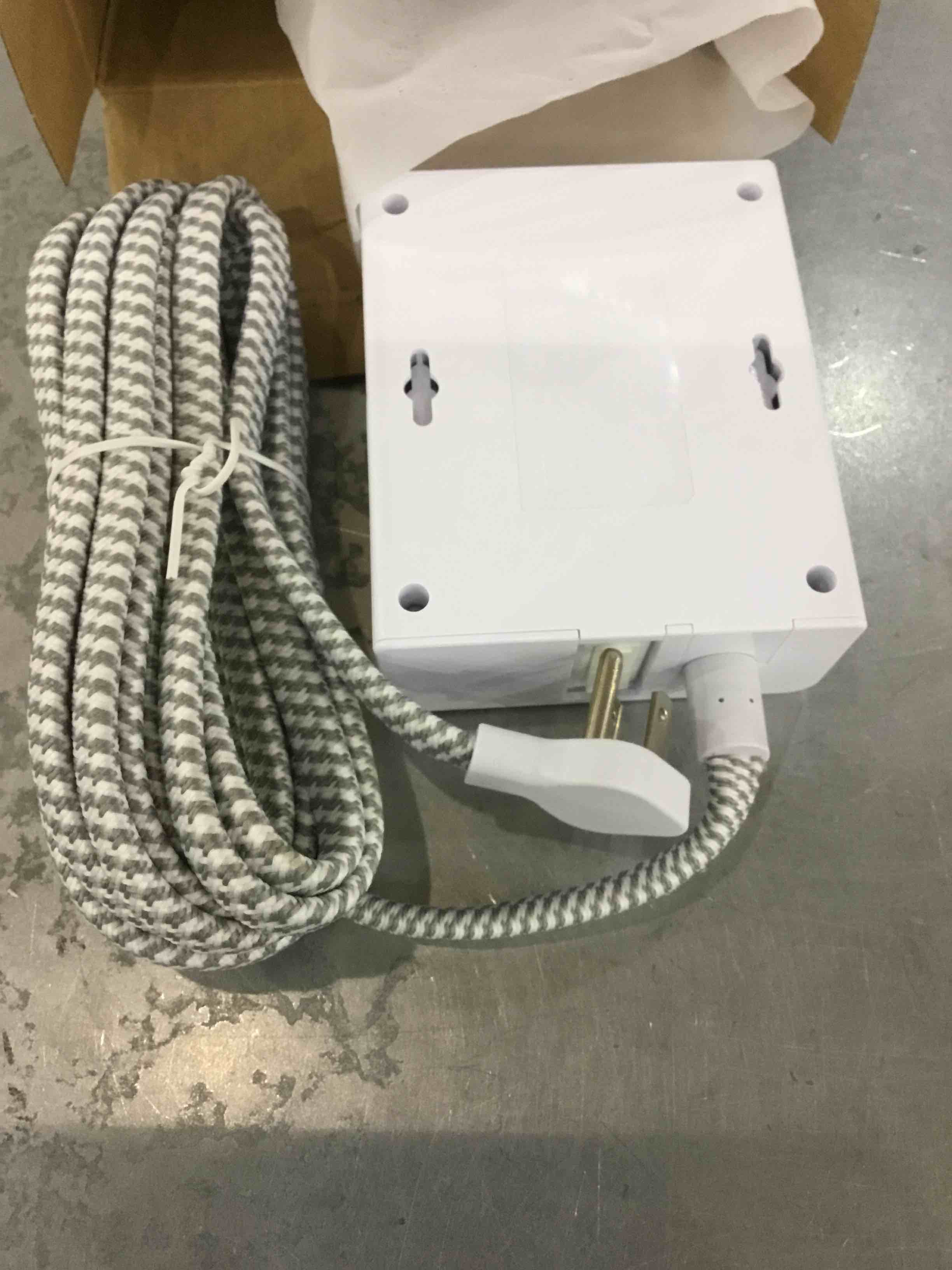 https://s3.amazonaws.com/lotting-images-prod/bidfta/EXS00731350_1702650599469.jpeg