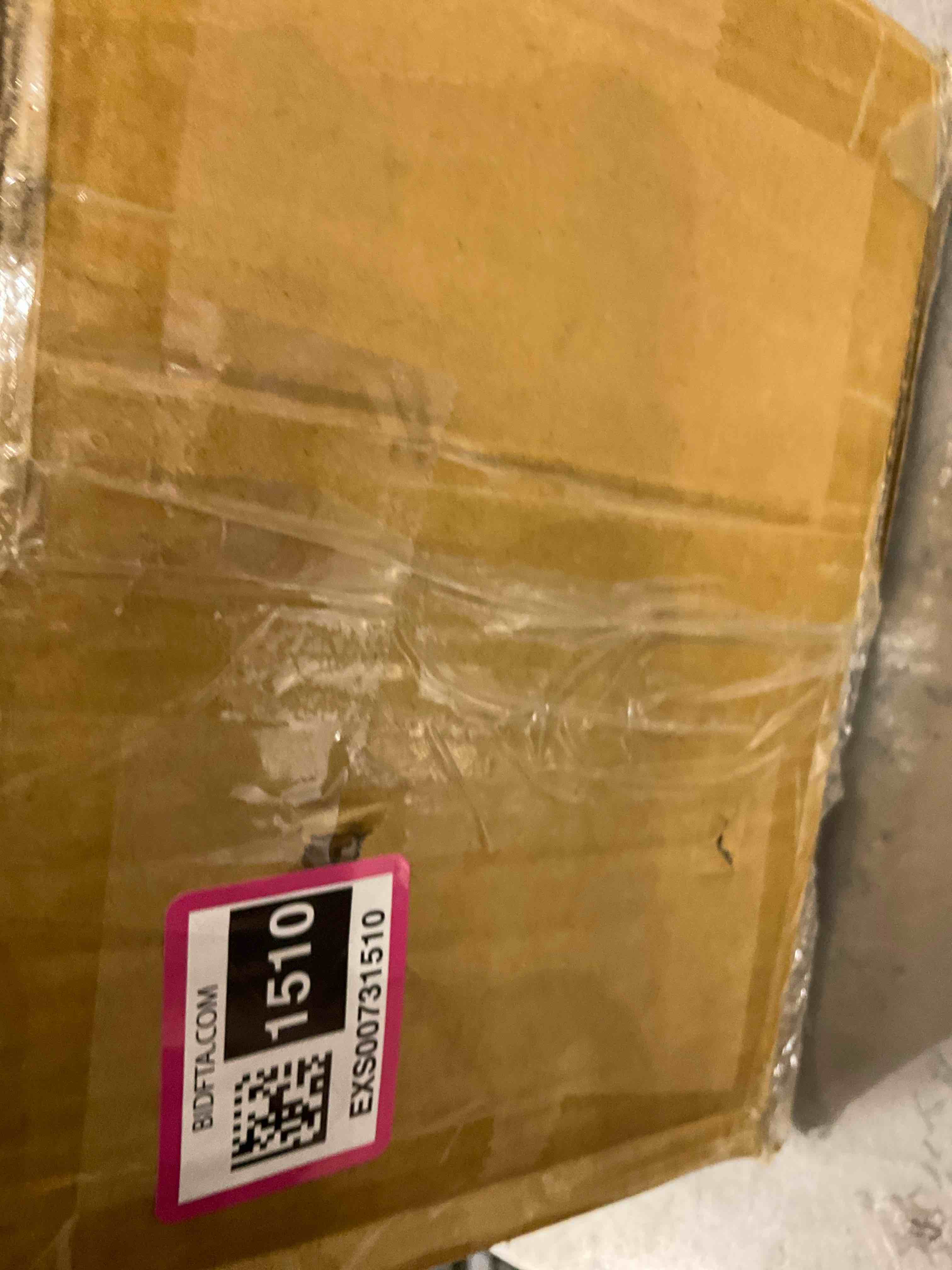 https://s3.amazonaws.com/lotting-images-prod/bidfta/EXS00731510_1702577881003.jpeg