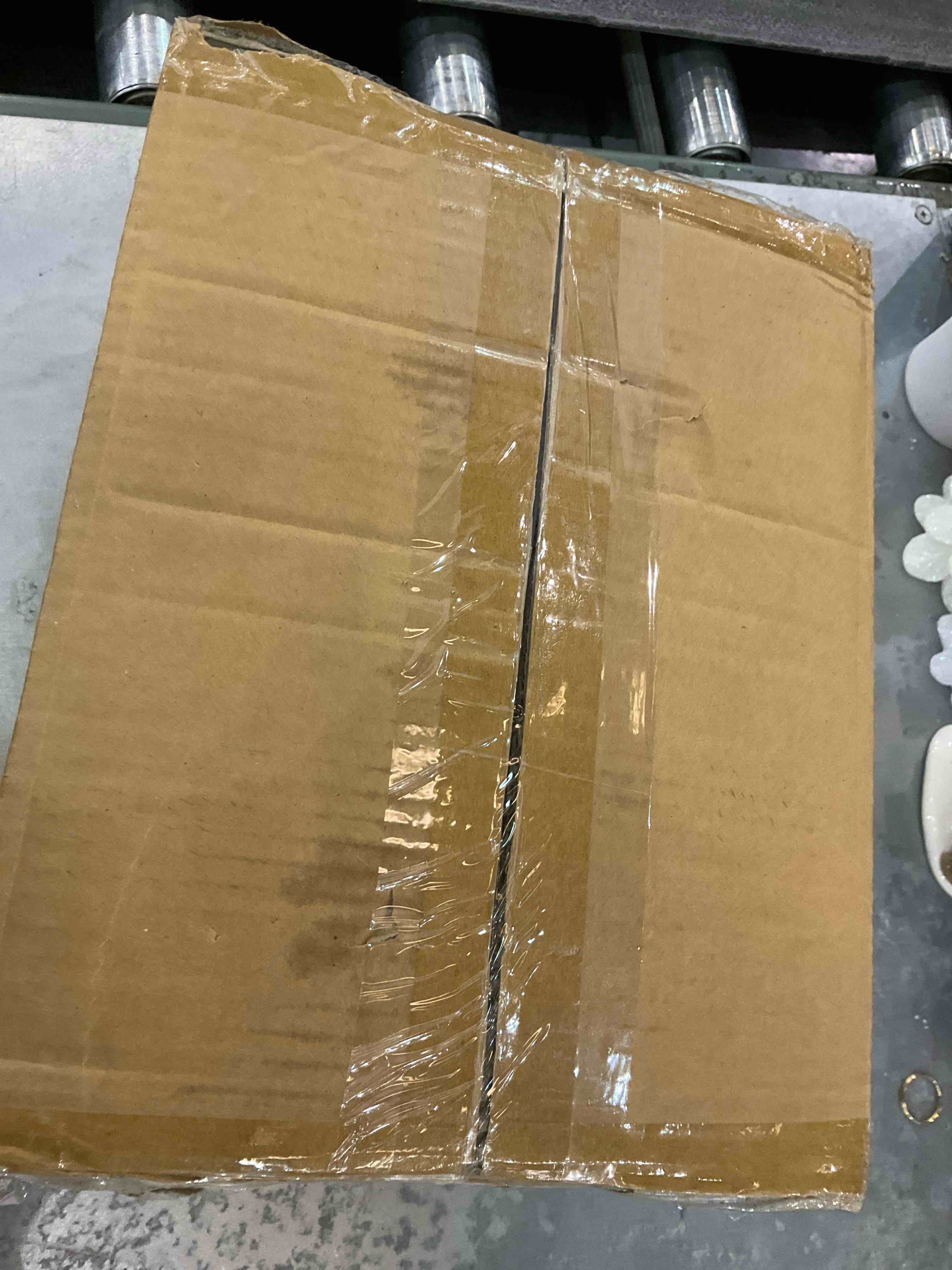 https://s3.amazonaws.com/lotting-images-prod/bidfta/EXS00731510_1702577882823.jpeg