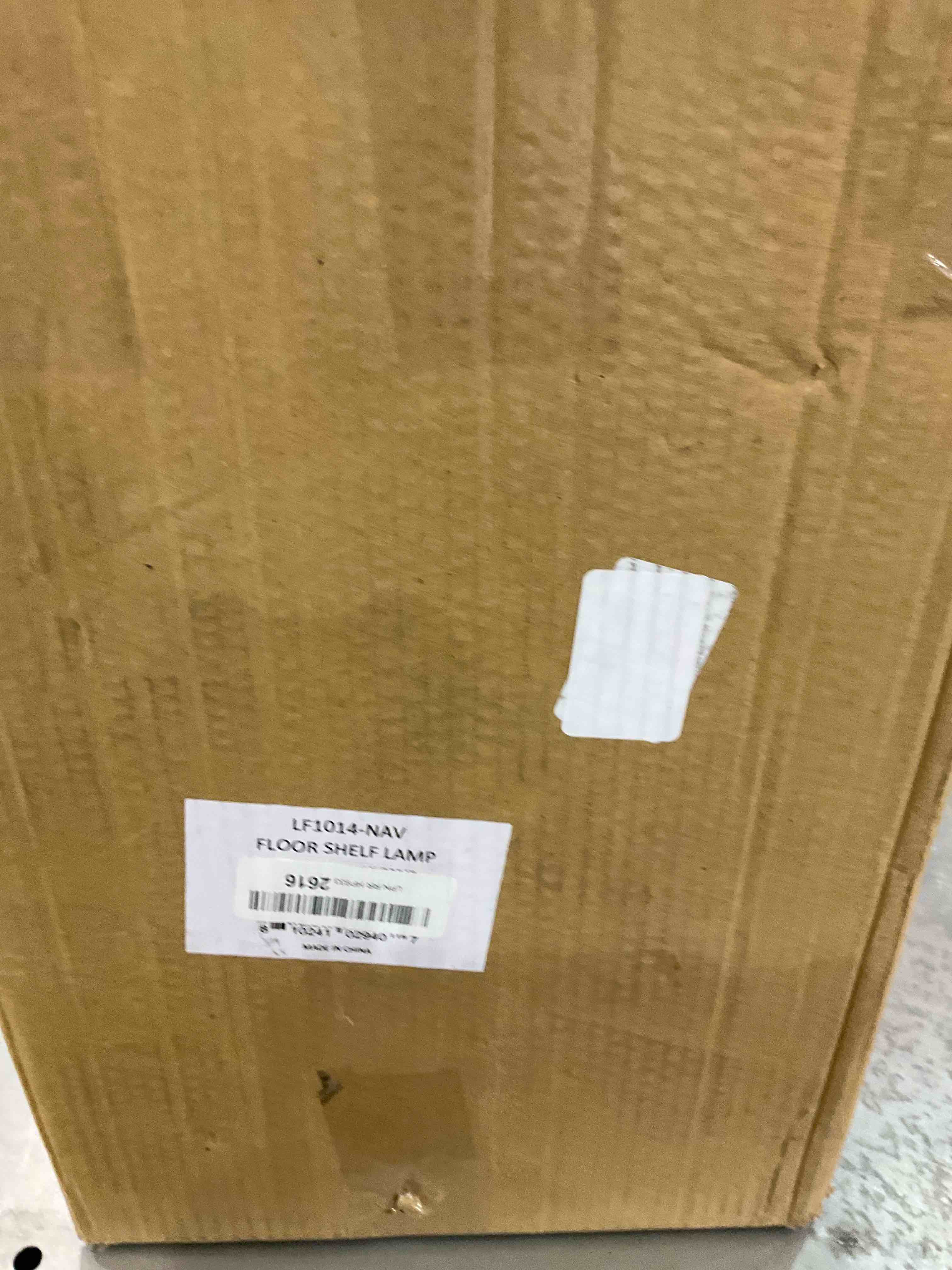 https://s3.amazonaws.com/lotting-images-prod/bidfta/EXS00731607_1702650513202.jpeg