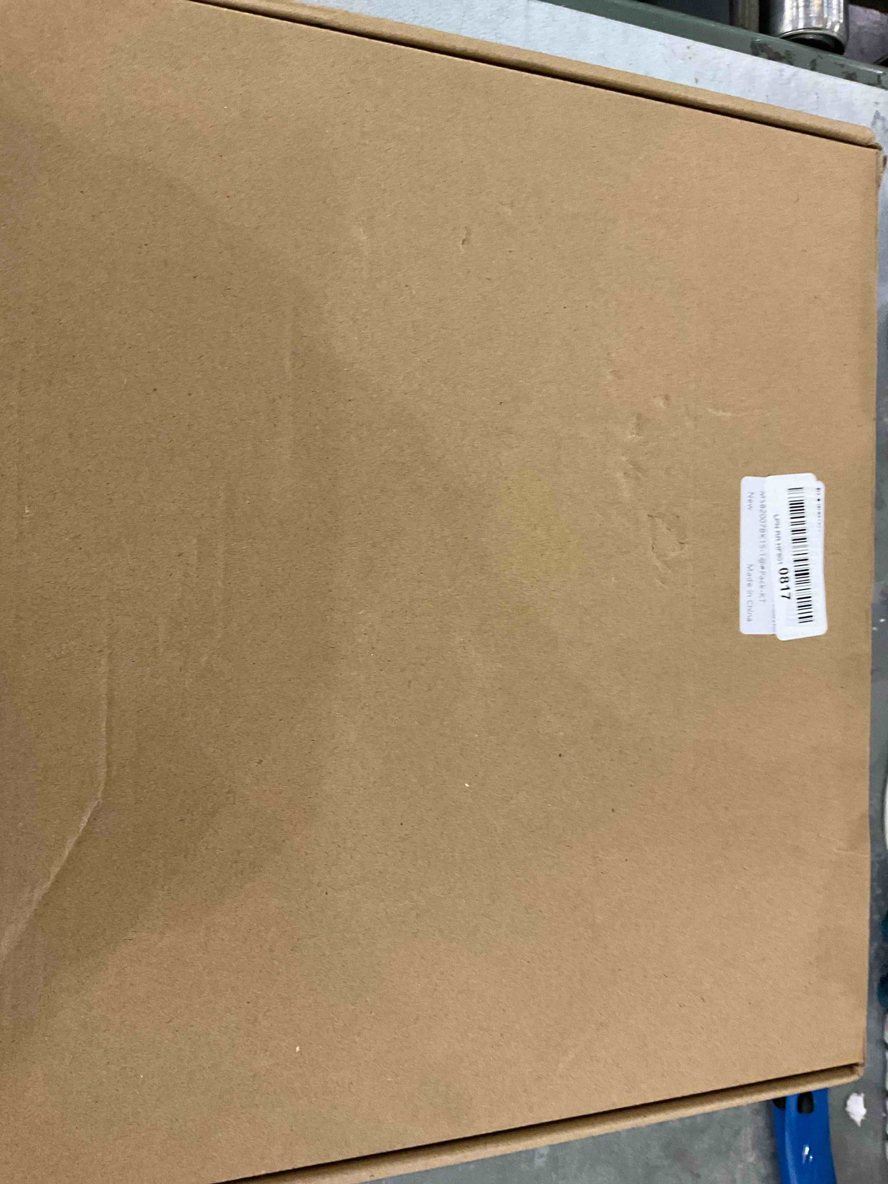 https://s3.amazonaws.com/lotting-images-prod/bidfta/EXS00731679_1702663243603.jpeg