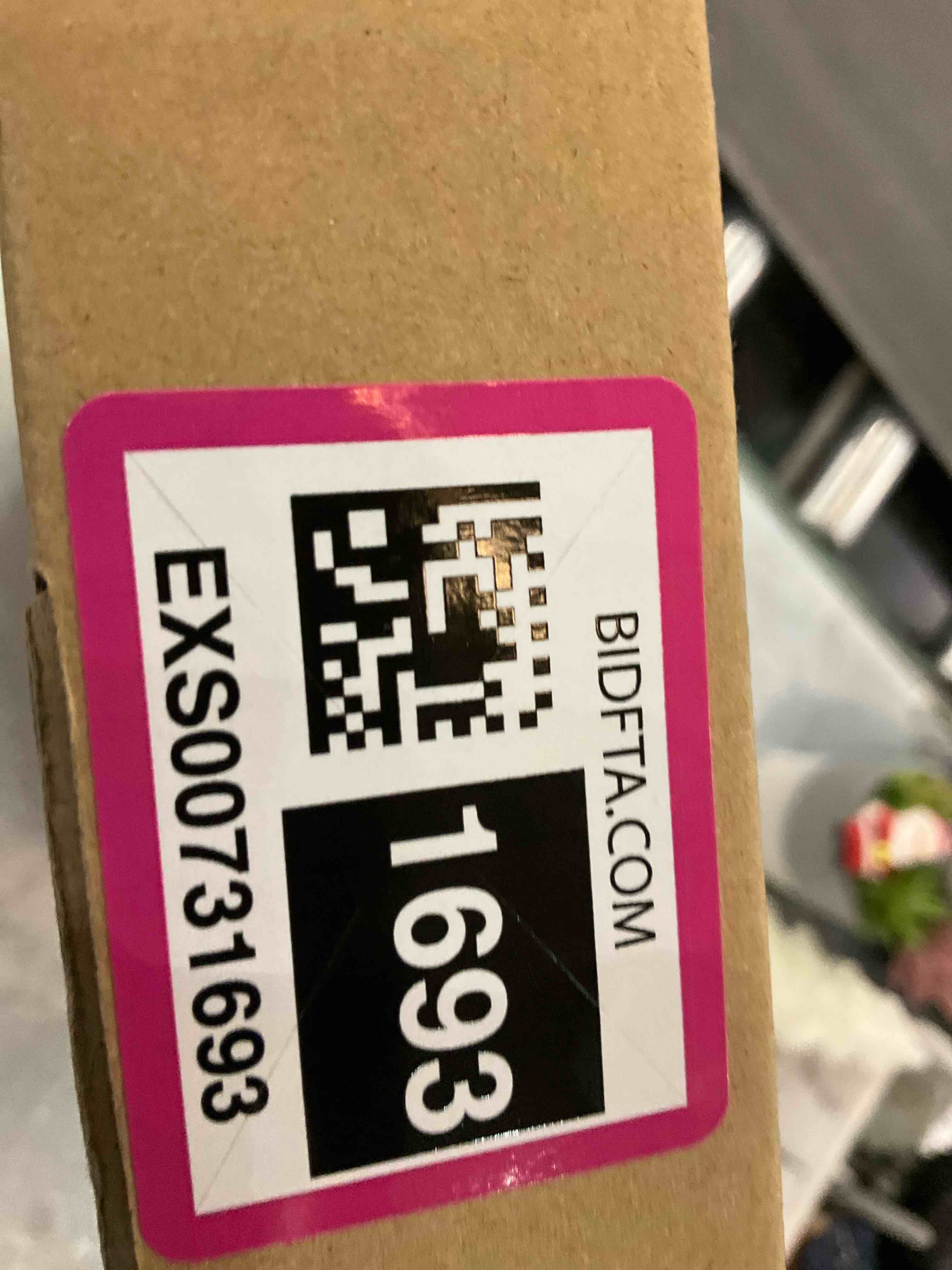 https://s3.amazonaws.com/lotting-images-prod/bidfta/EXS00731693_1702665162942.jpeg