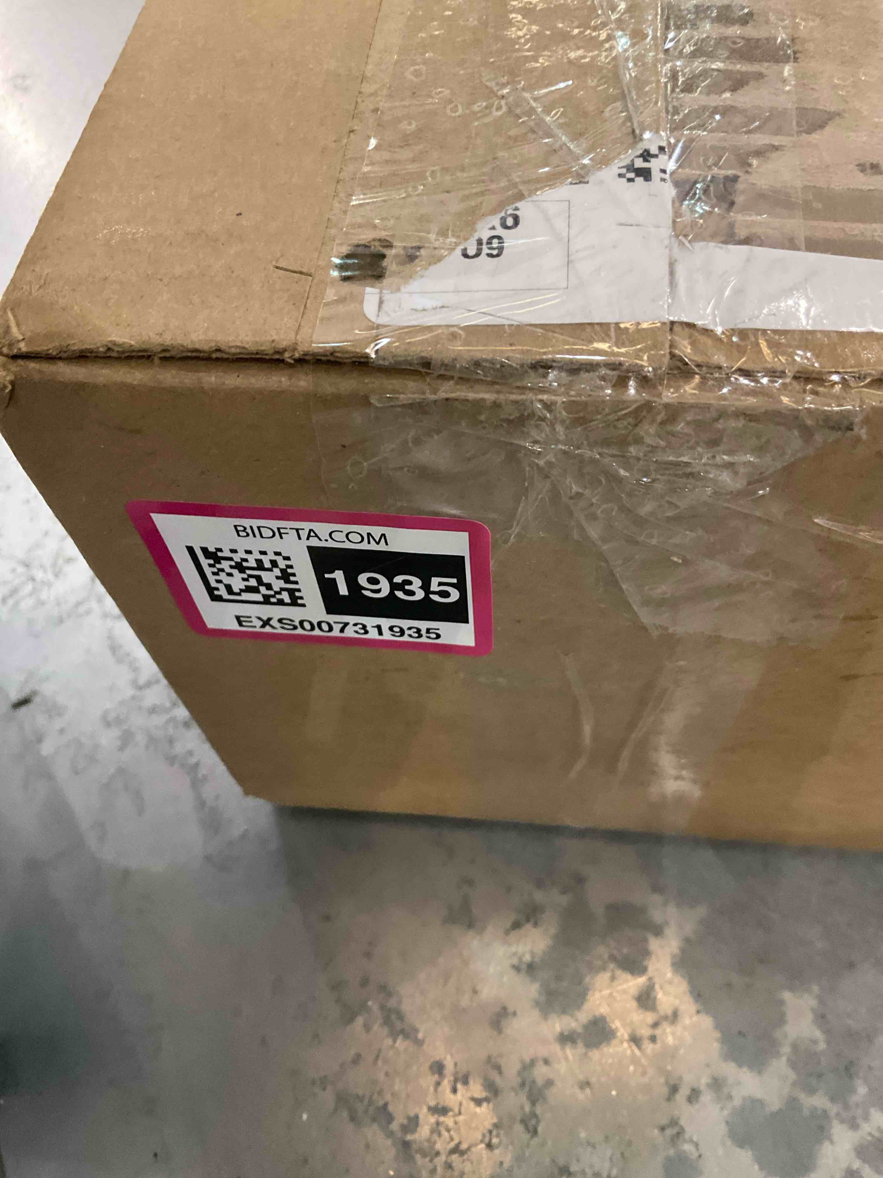 https://s3.amazonaws.com/lotting-images-prod/bidfta/EXS00731935_1703001433294.jpeg