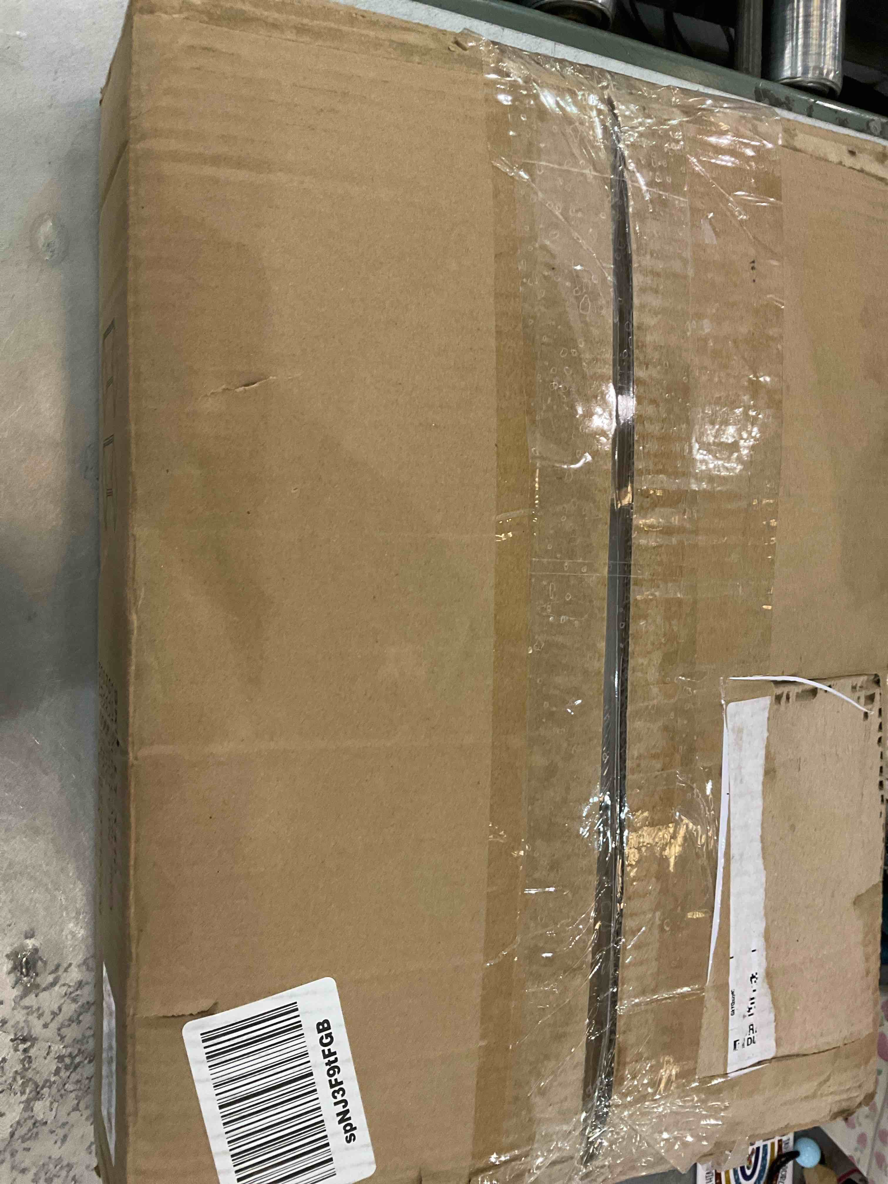 https://s3.amazonaws.com/lotting-images-prod/bidfta/EXS00731951_1703008538676.jpeg