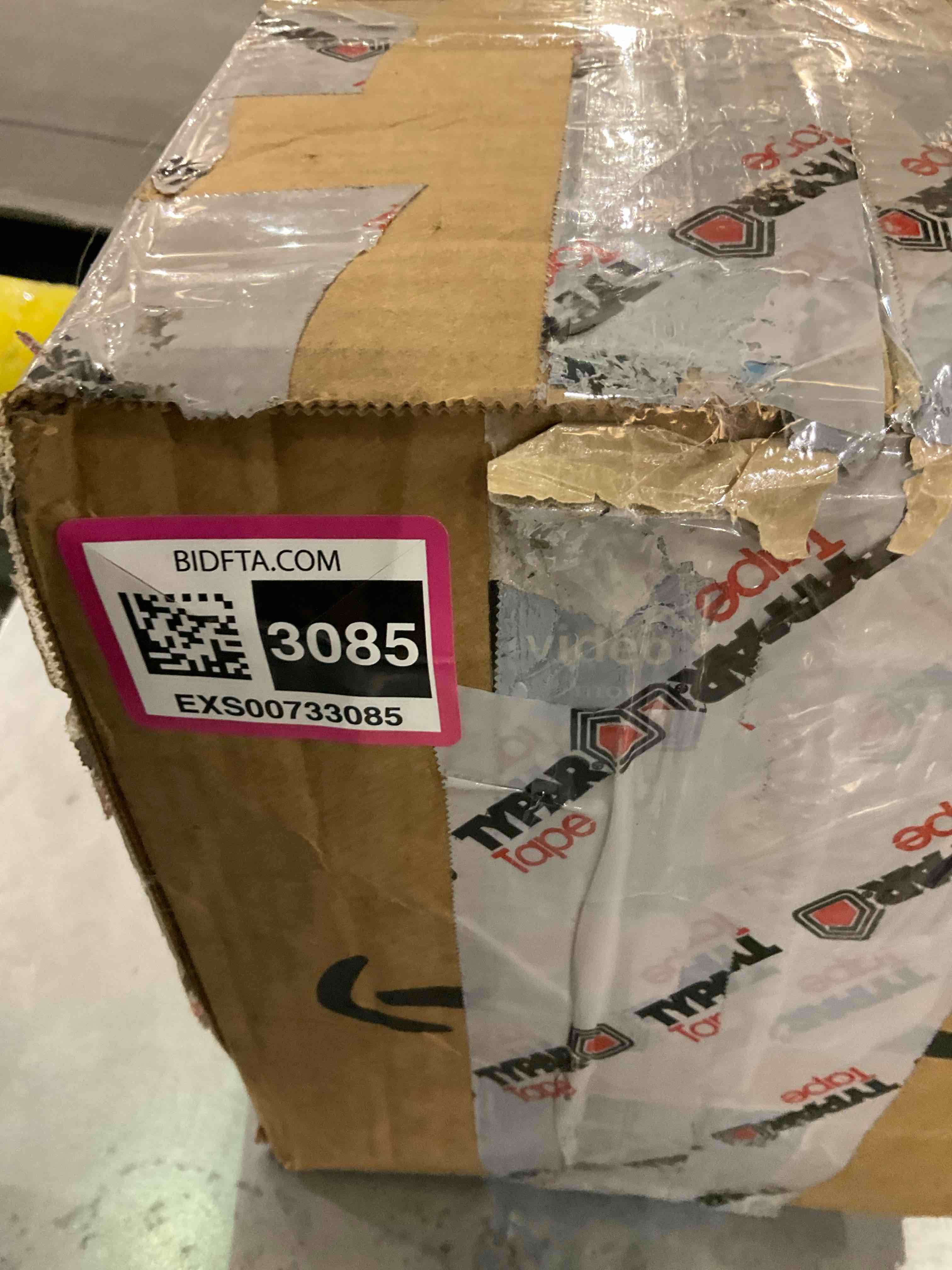 https://s3.amazonaws.com/lotting-images-prod/bidfta/EXS00733085_1702391222681.jpeg