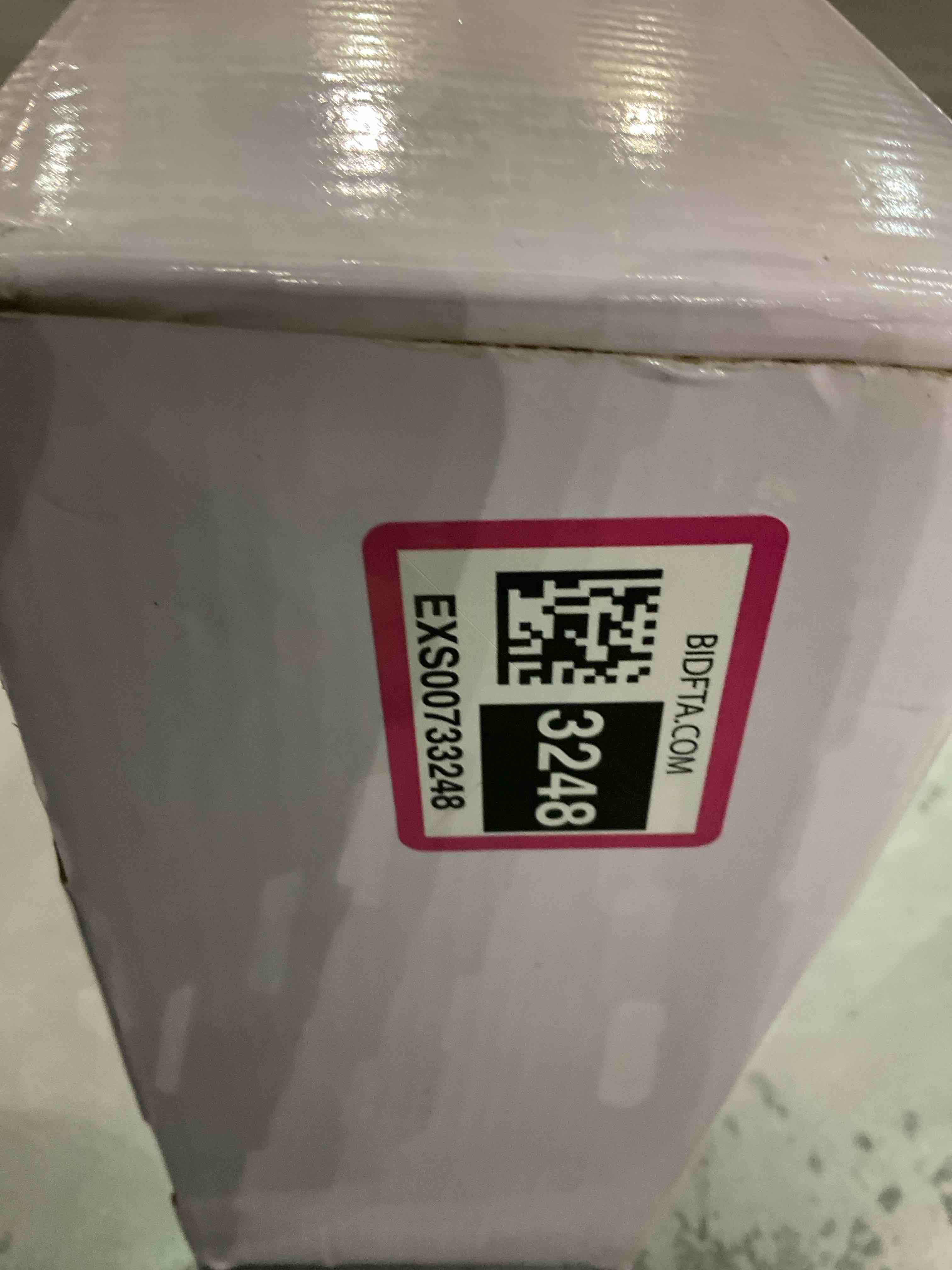 https://s3.amazonaws.com/lotting-images-prod/bidfta/EXS00733248_1702477932859.jpeg