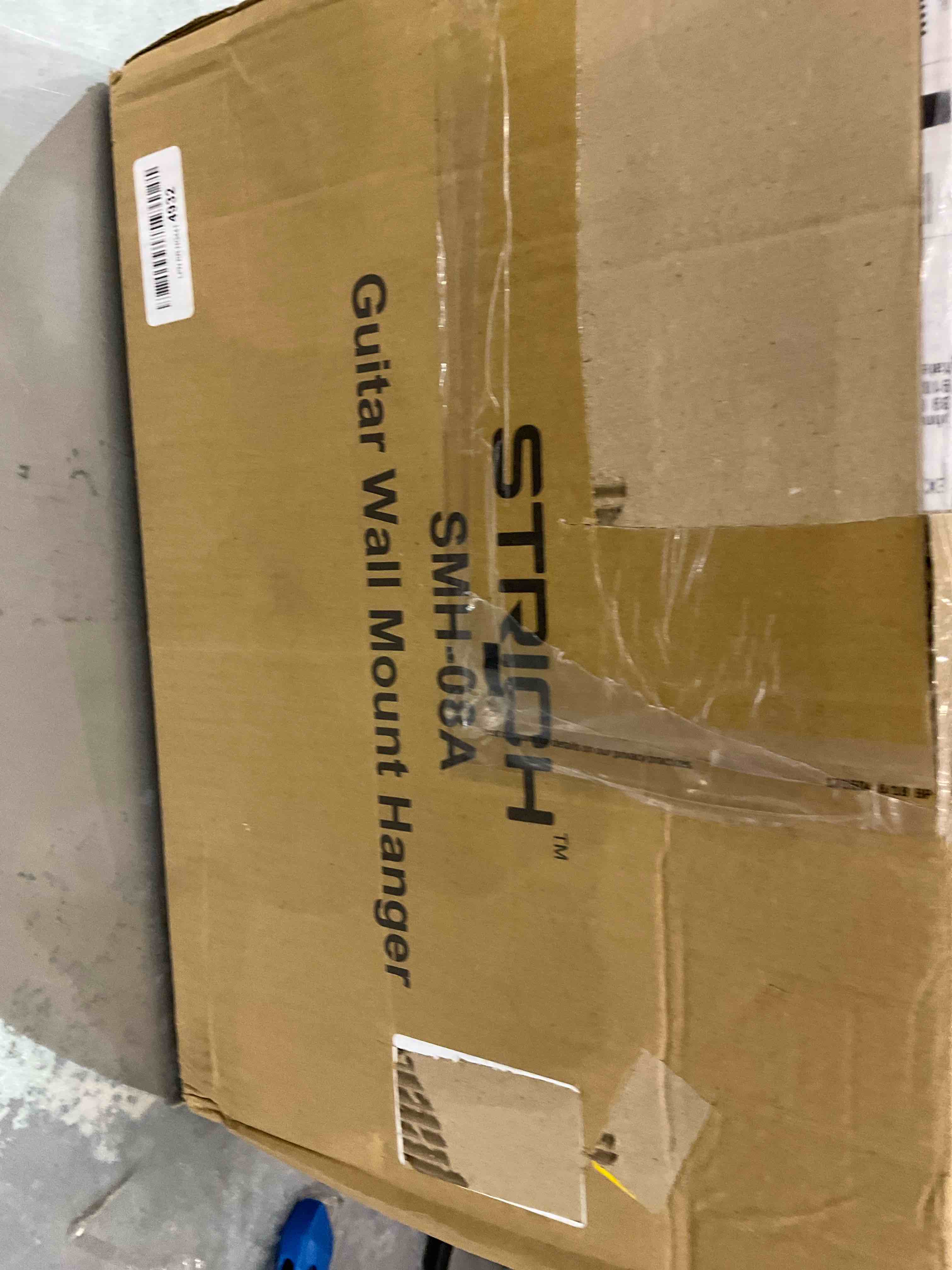 https://s3.amazonaws.com/lotting-images-prod/bidfta/EXS00733257_1702479300819.jpeg