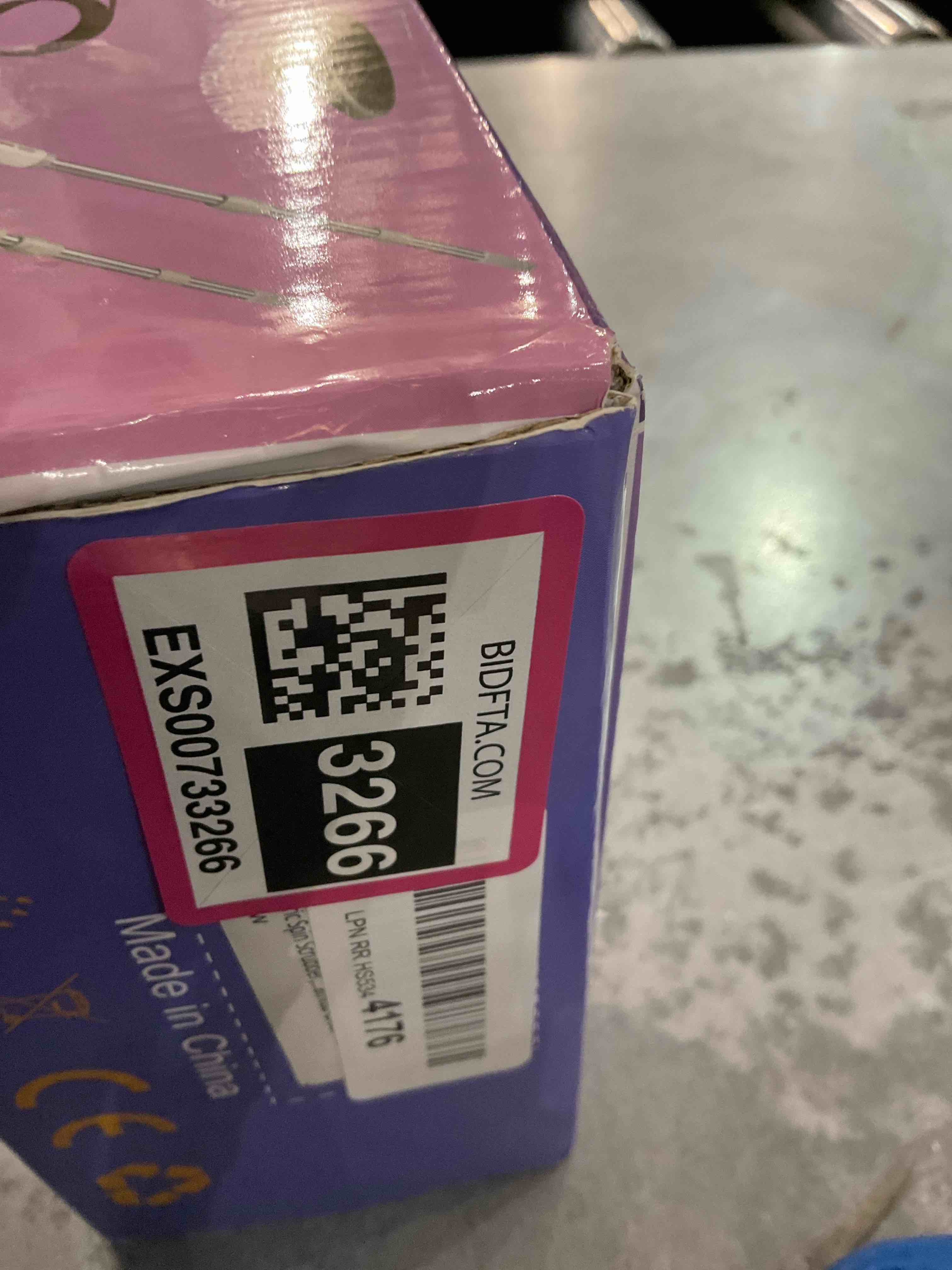 https://s3.amazonaws.com/lotting-images-prod/bidfta/EXS00733266_1702480388769.jpeg