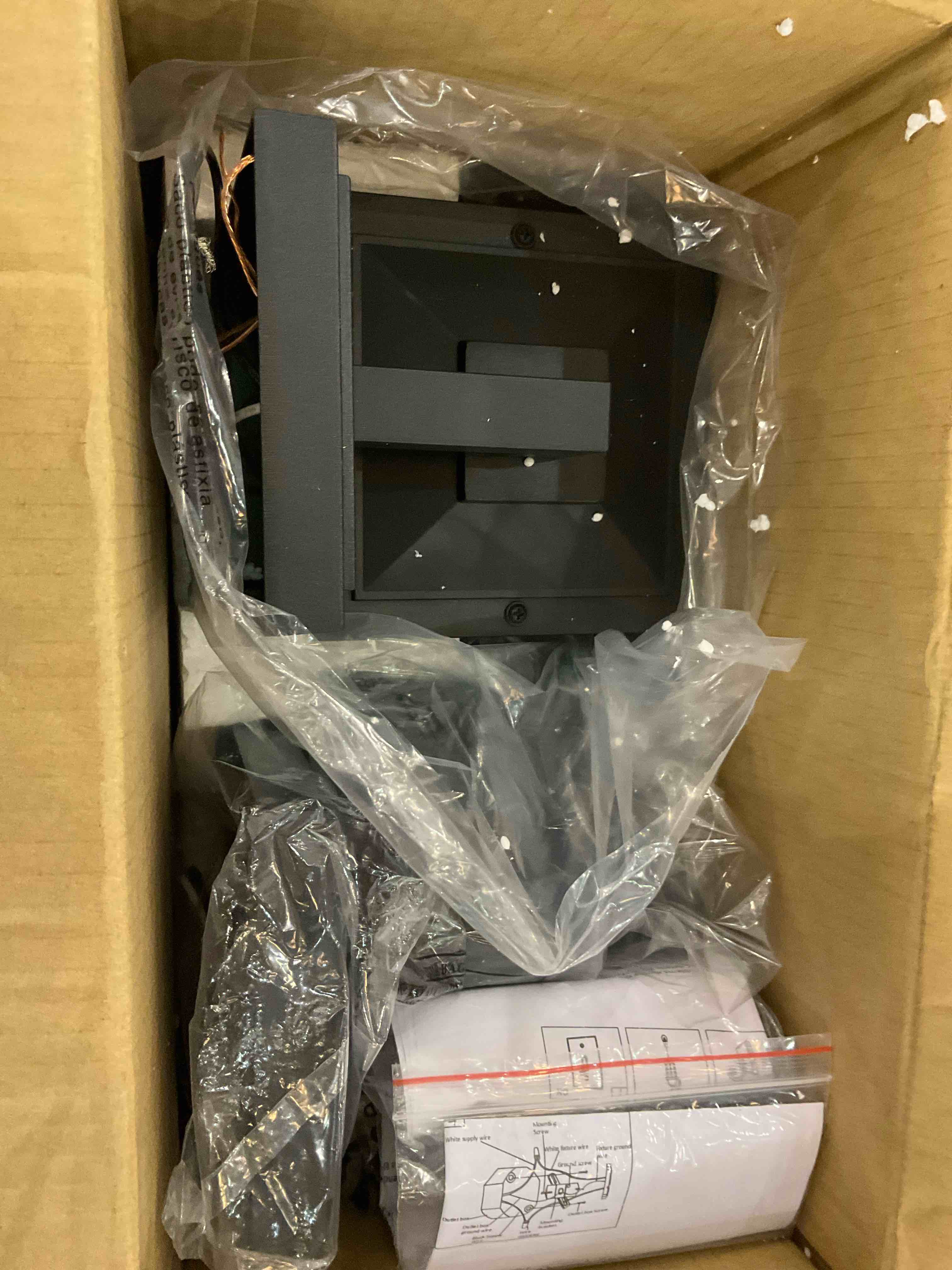 https://s3.amazonaws.com/lotting-images-prod/bidfta/EXS00733314_1702486482605.jpeg