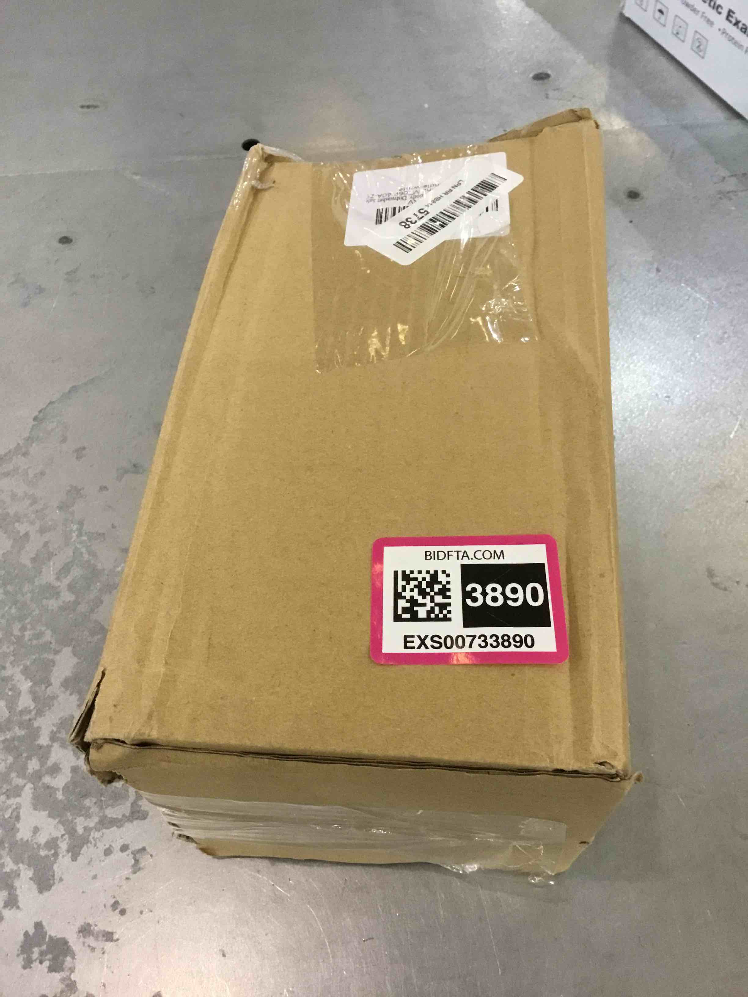 https://s3.amazonaws.com/lotting-images-prod/bidfta/EXS00733890_1702396334269.jpeg