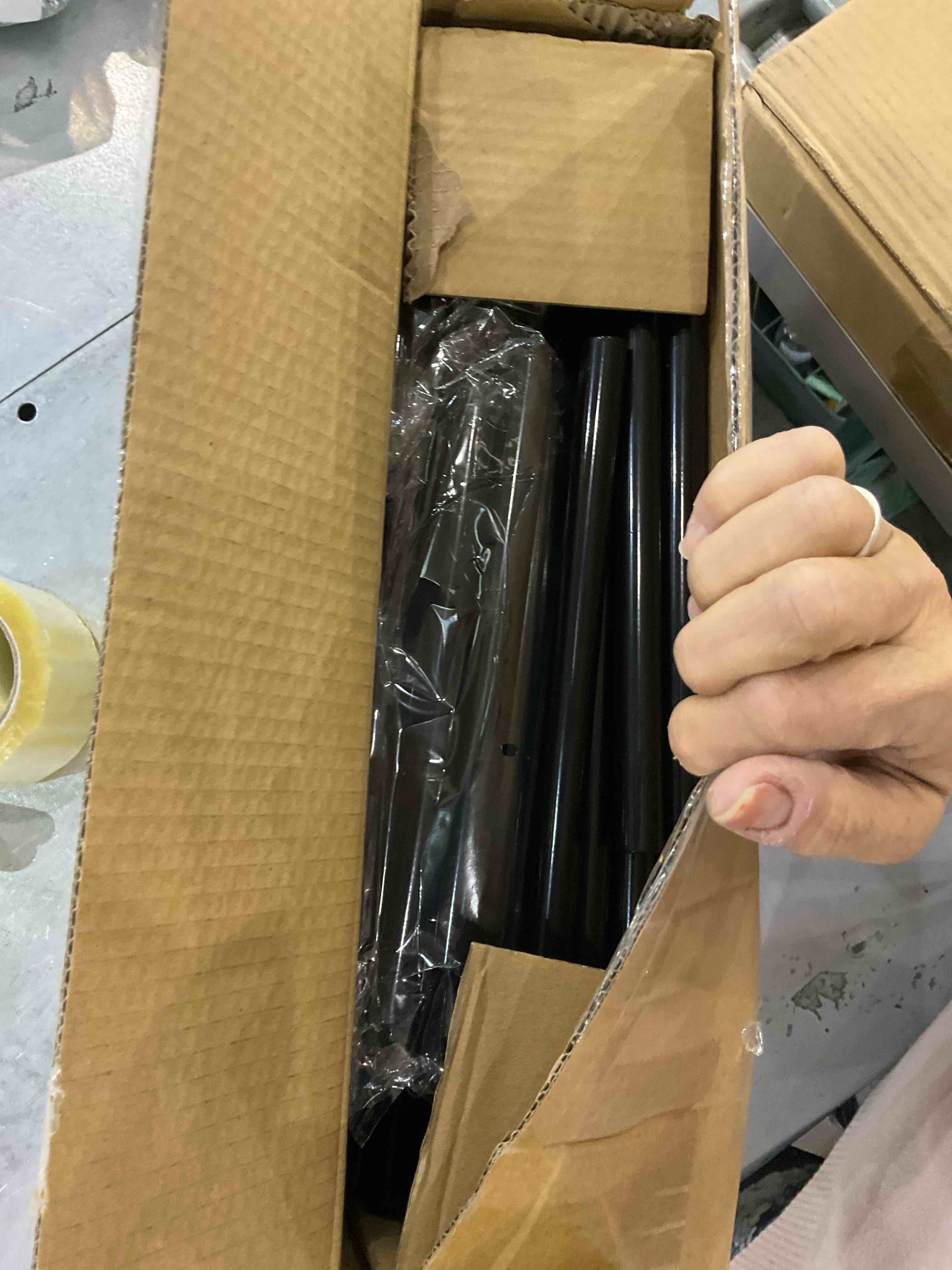 https://s3.amazonaws.com/lotting-images-prod/bidfta/EXS00735701_1702647087208.jpeg
