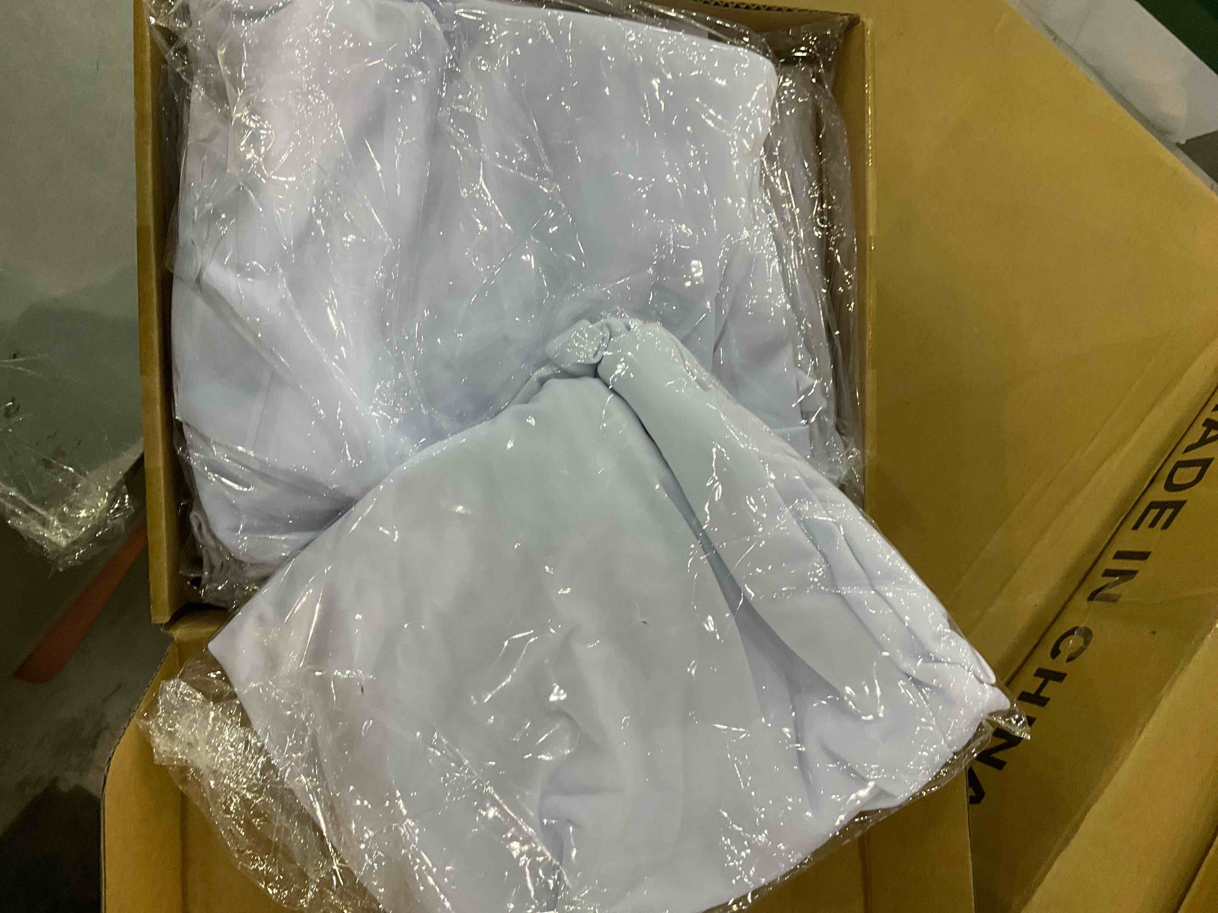 https://s3.amazonaws.com/lotting-images-prod/bidfta/EXS00735979_1702988753473.jpeg