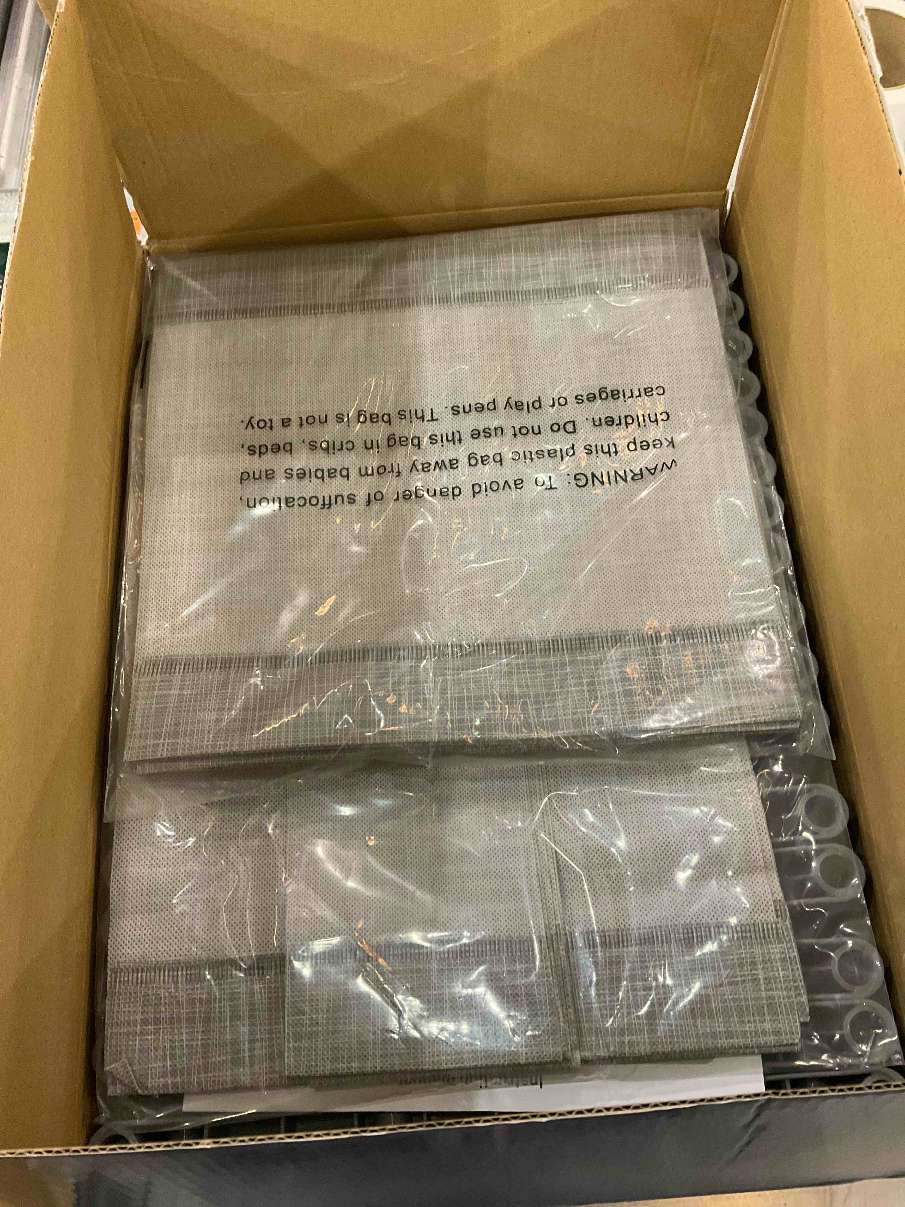 https://s3.amazonaws.com/lotting-images-prod/bidfta/EXS00736361_1701978715055.jpeg