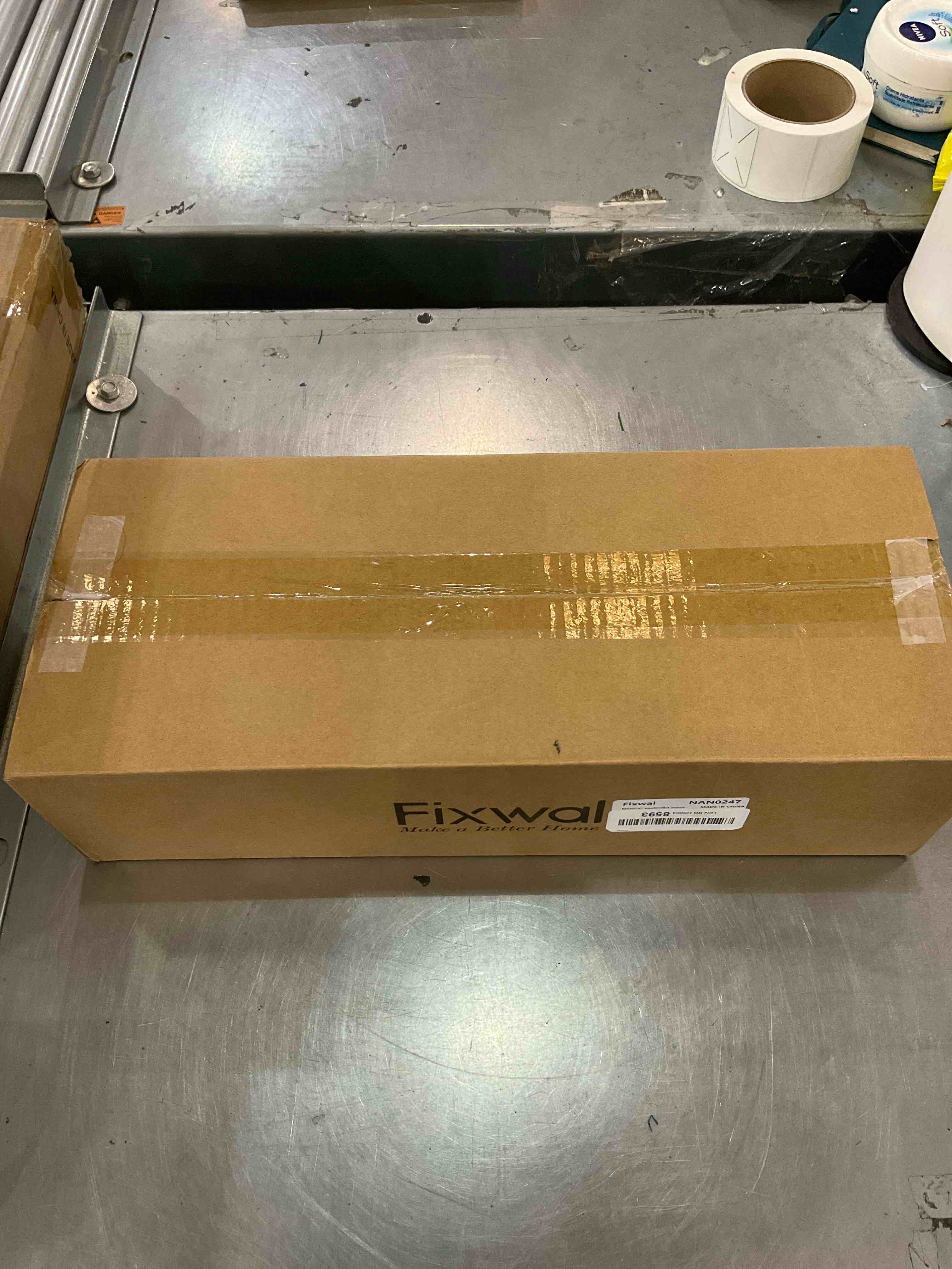 https://s3.amazonaws.com/lotting-images-prod/bidfta/EXS00736488_1702057838434.jpeg