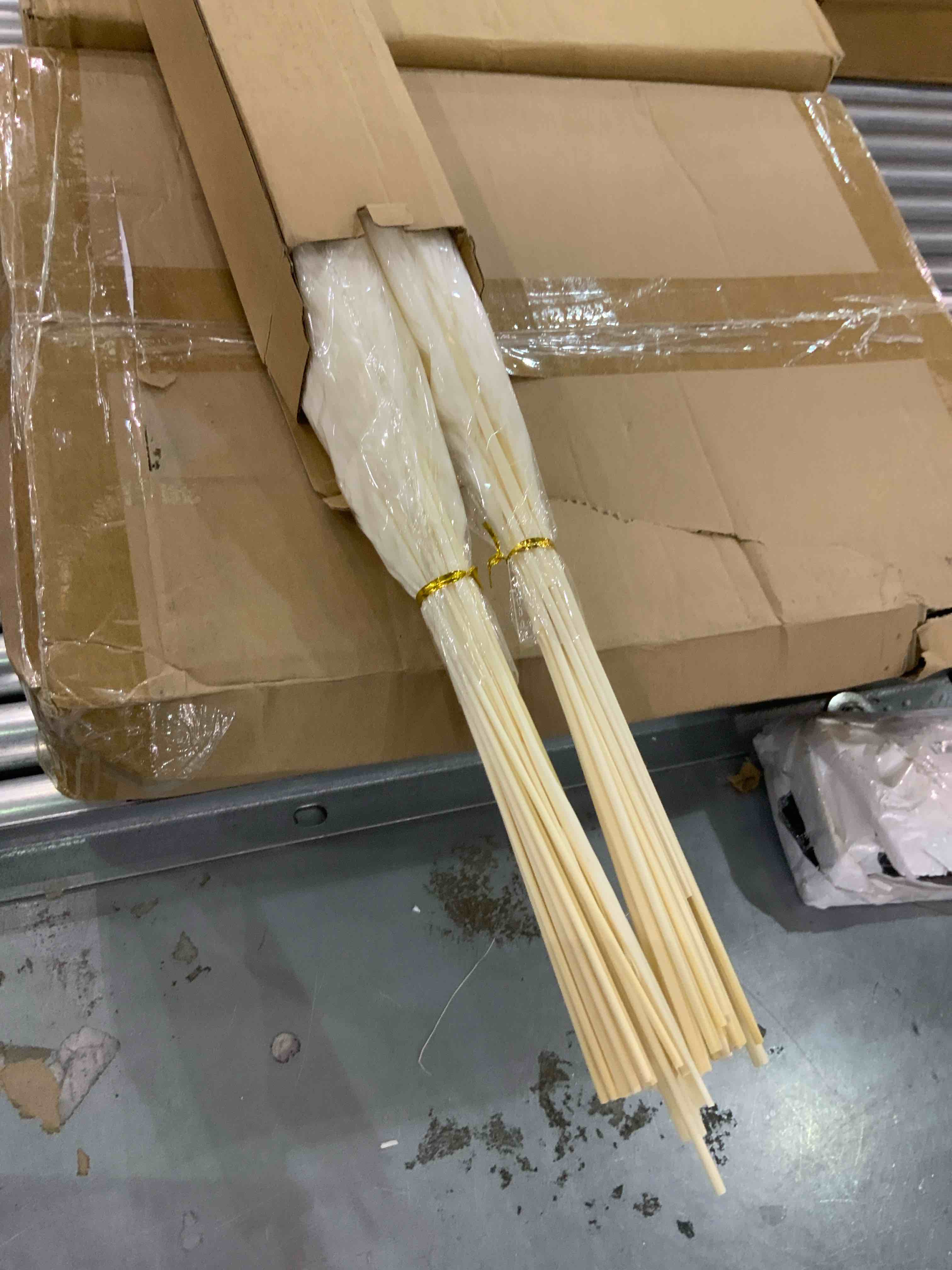 https://s3.amazonaws.com/lotting-images-prod/bidfta/EXS00736605_1701870825748.jpeg