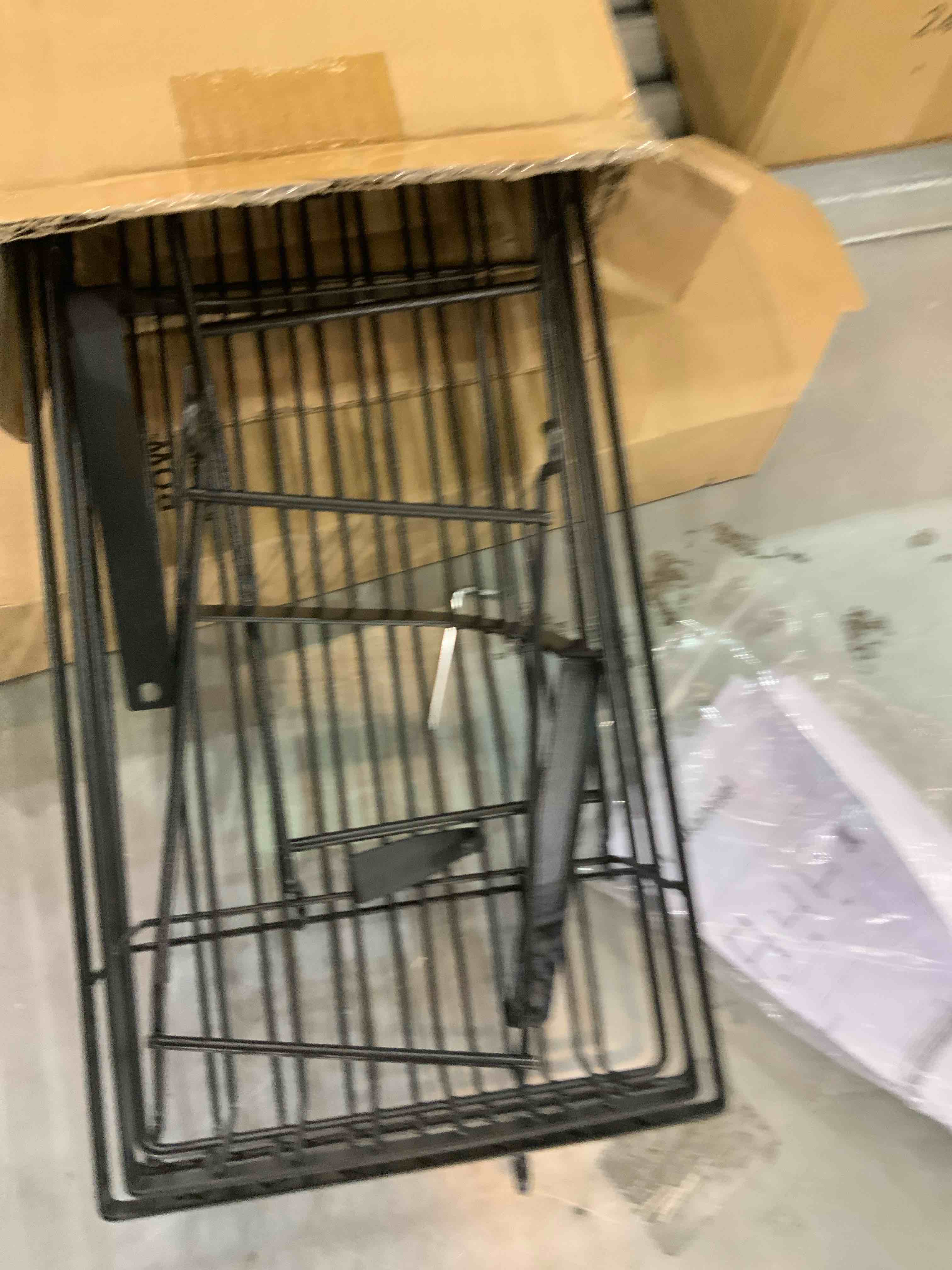 https://s3.amazonaws.com/lotting-images-prod/bidfta/EXS00736624_1701874422947.jpeg