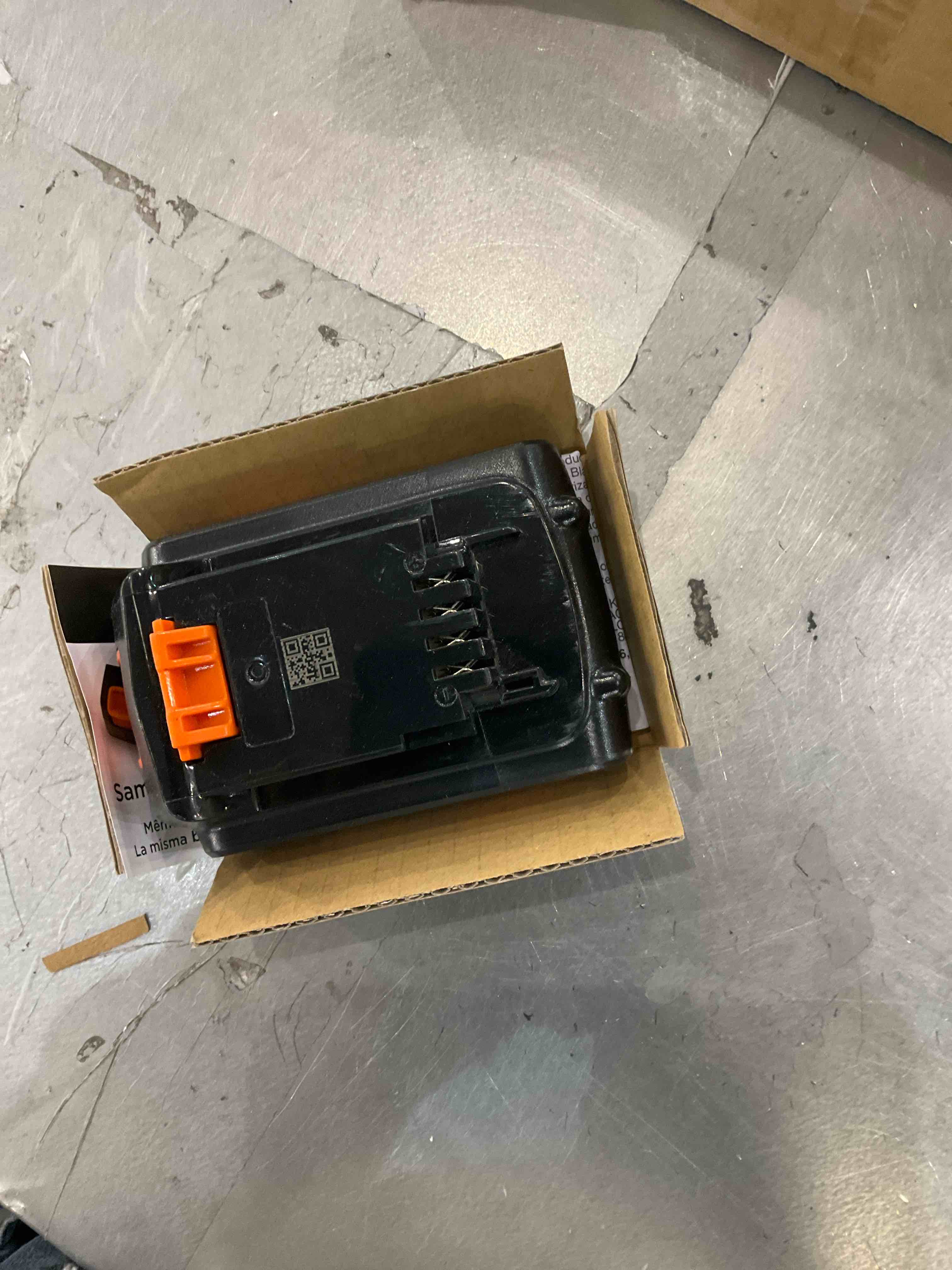https://s3.amazonaws.com/lotting-images-prod/bidfta/EXS00737276_1702475722120.jpeg