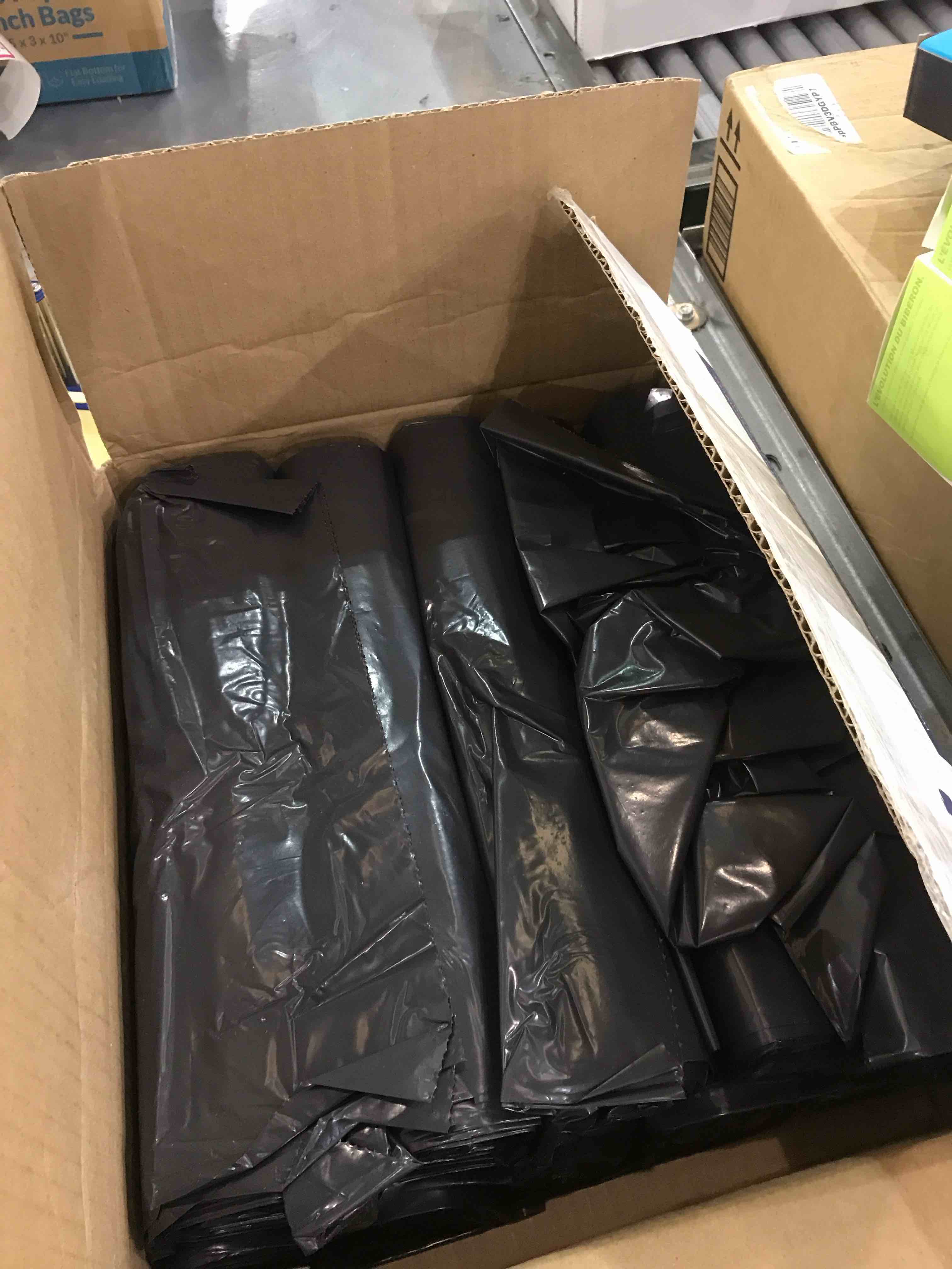 https://s3.amazonaws.com/lotting-images-prod/bidfta/EXS00738664_1701979541042.jpeg