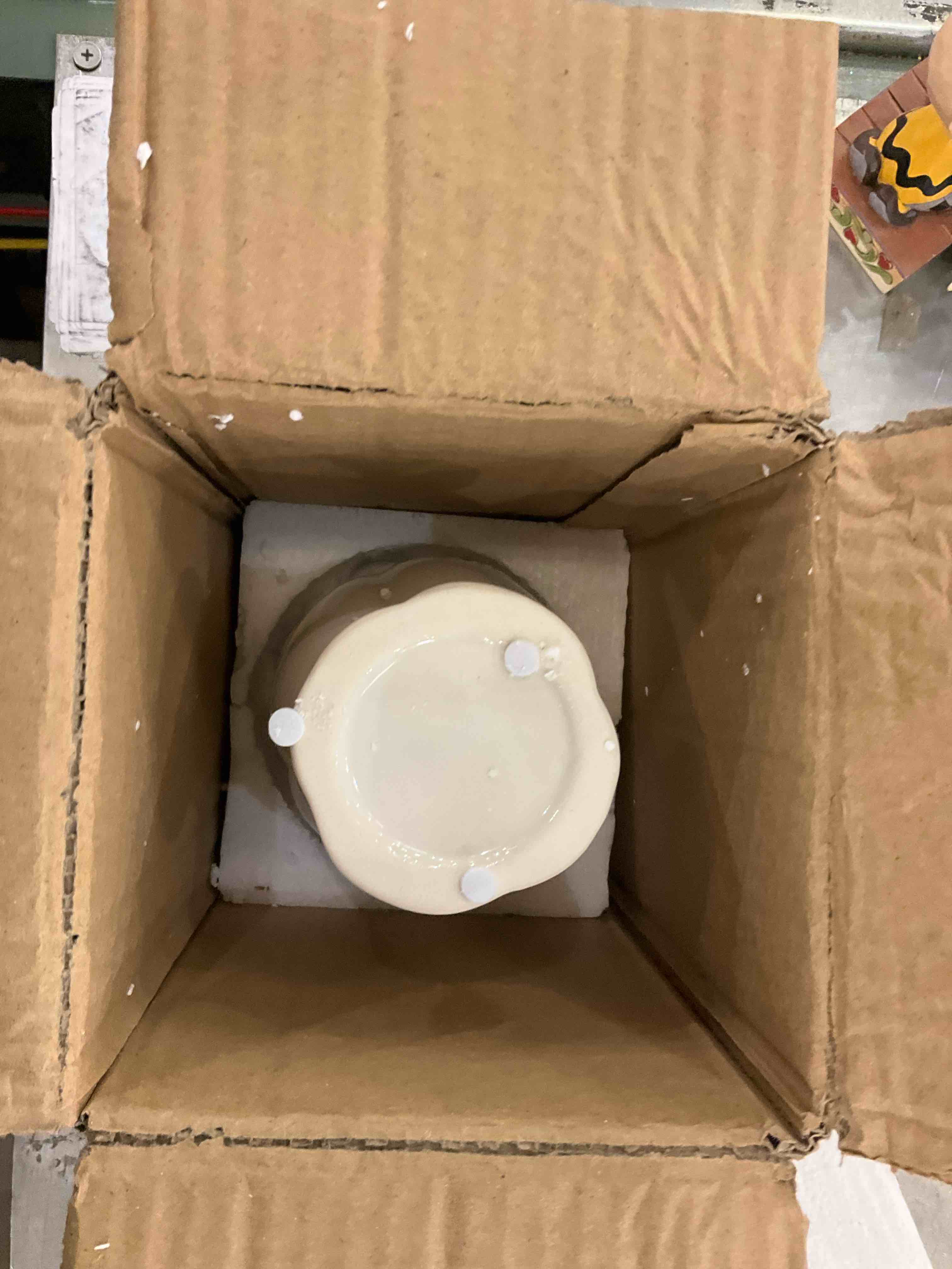 https://s3.amazonaws.com/lotting-images-prod/bidfta/EXS00739653_1702670150964.jpeg