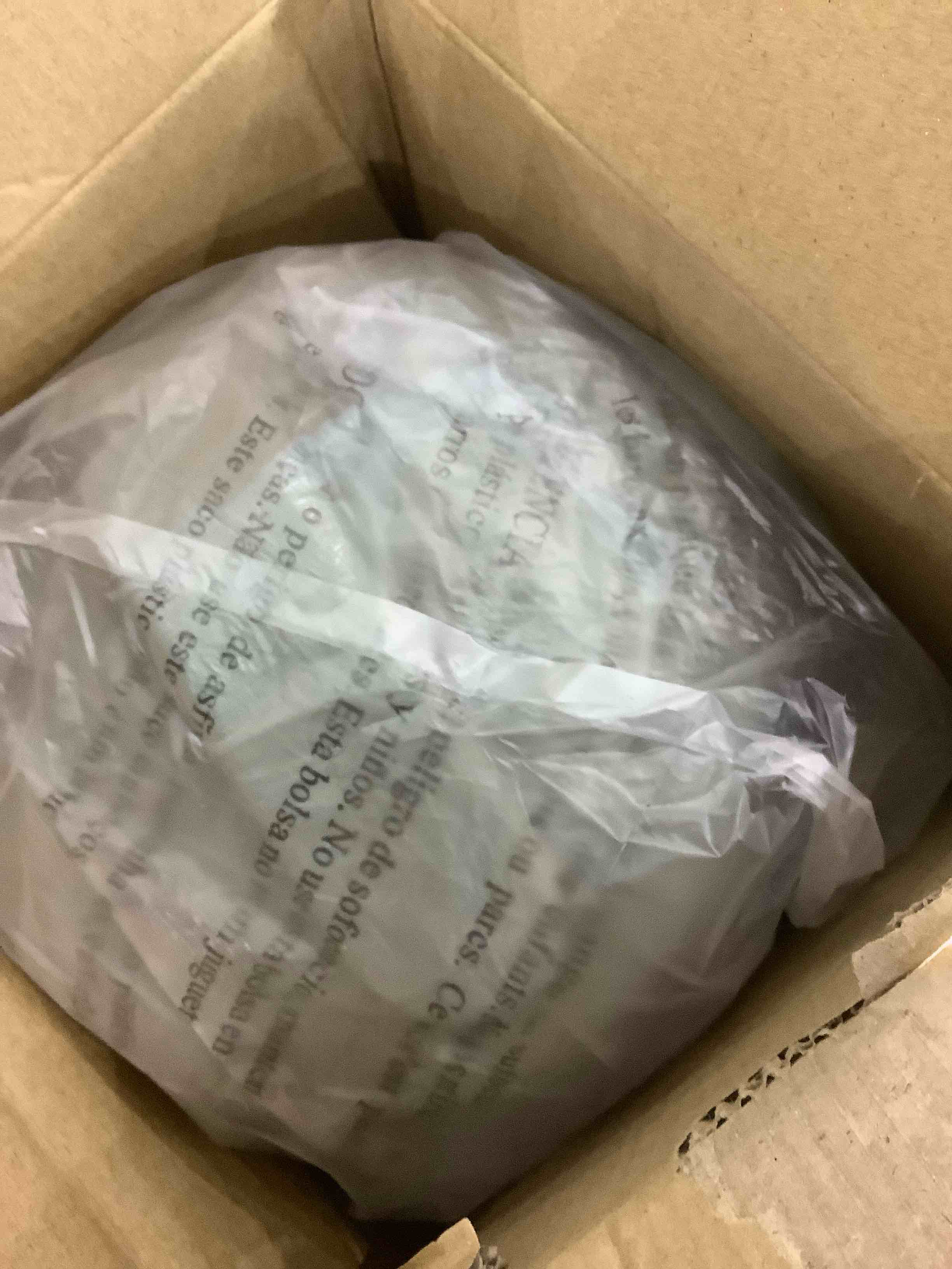 https://s3.amazonaws.com/lotting-images-prod/bidfta/EXS00740684_1701977128631.jpeg