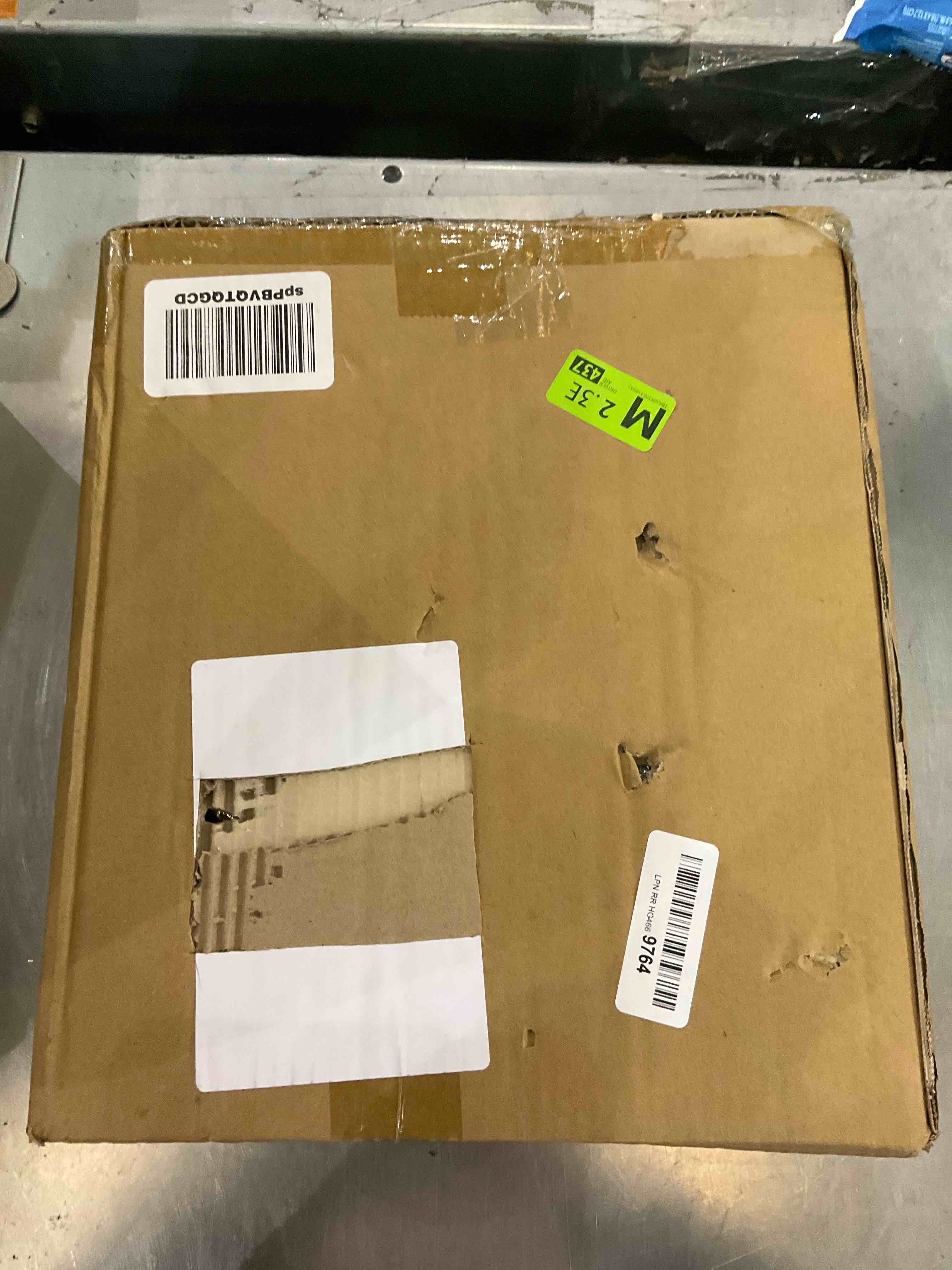 https://s3.amazonaws.com/lotting-images-prod/bidfta/EXS00741108_1702495847851.jpeg
