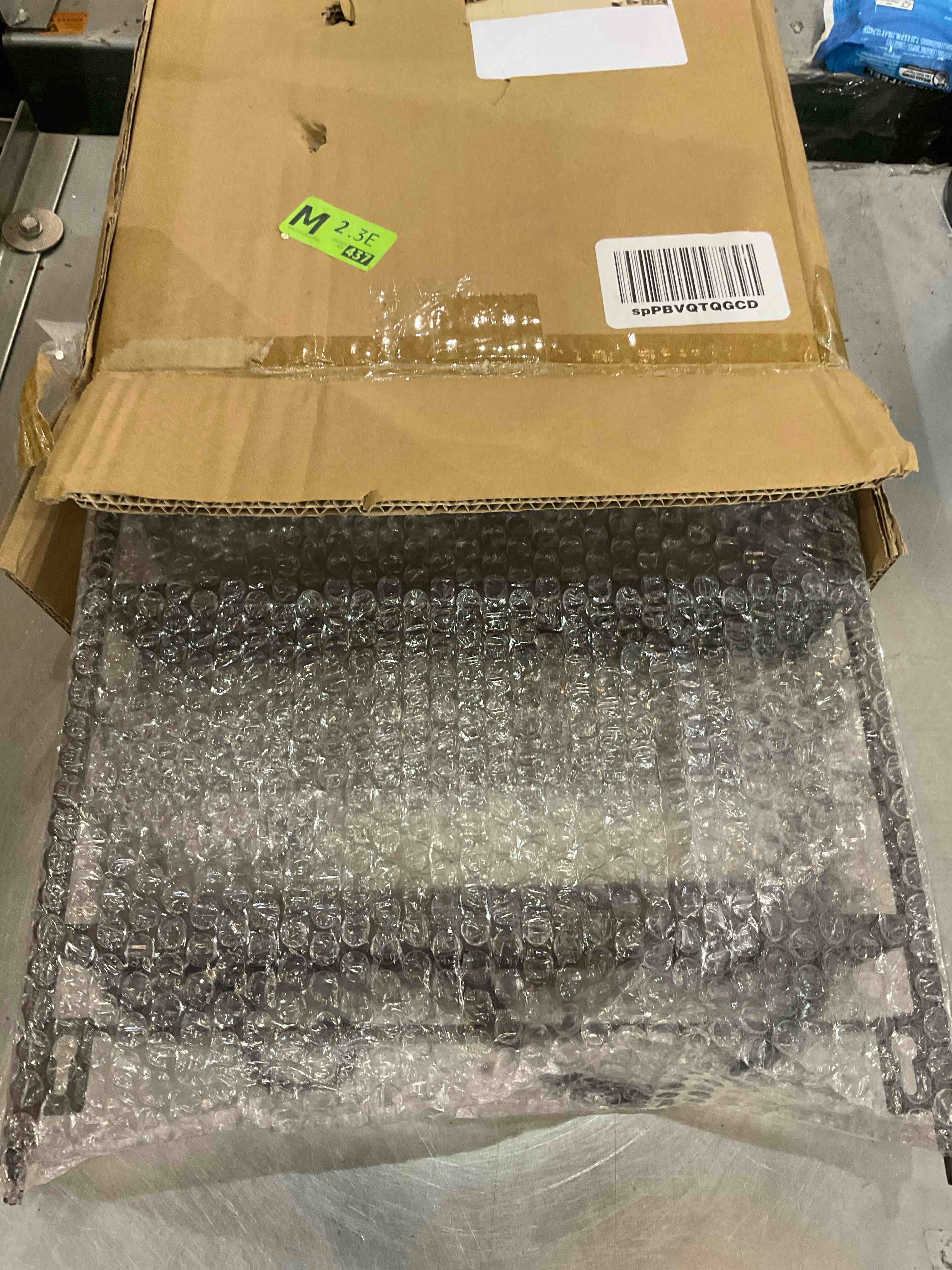 https://s3.amazonaws.com/lotting-images-prod/bidfta/EXS00741108_1702495908072.jpeg
