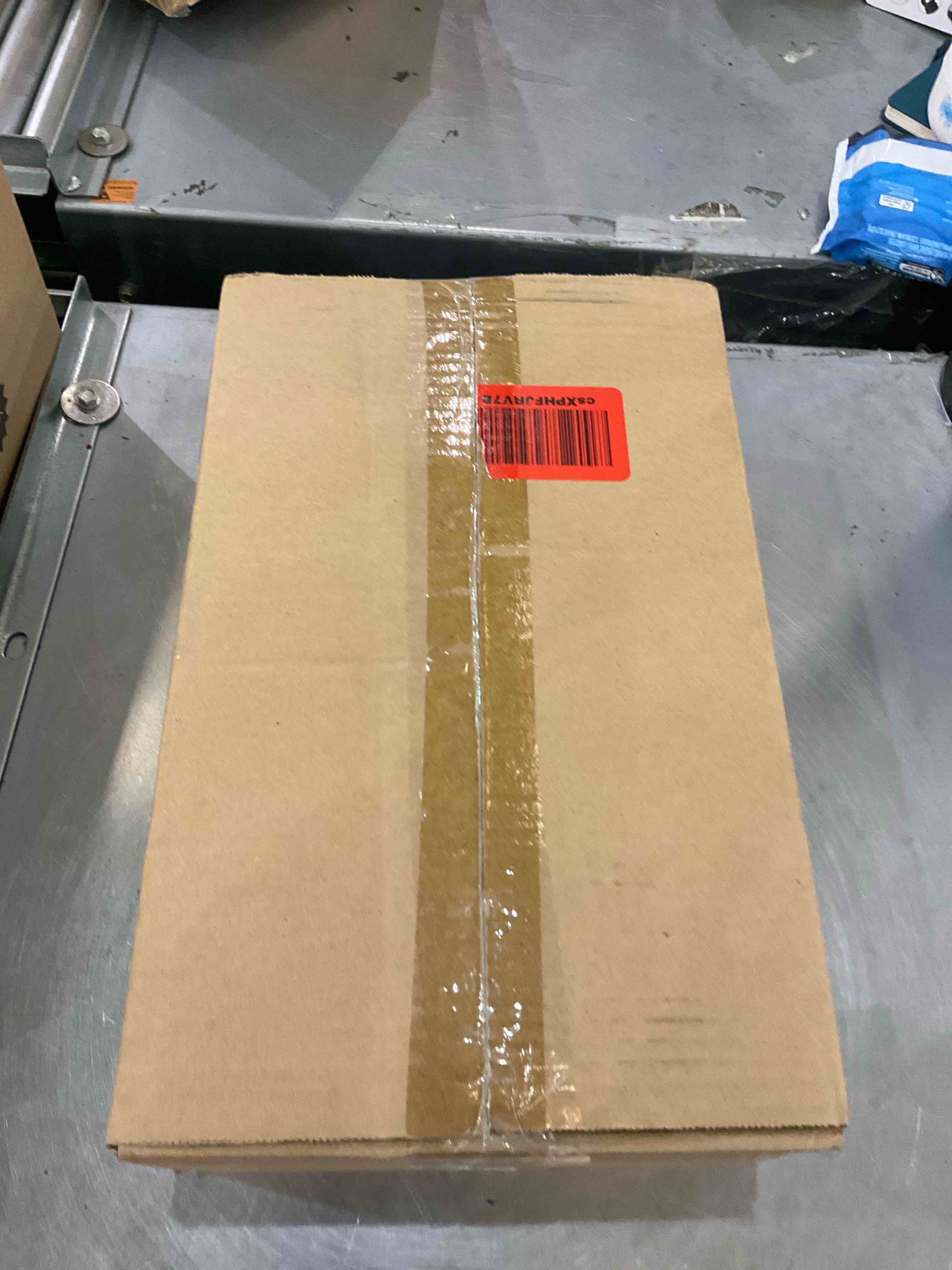 https://s3.amazonaws.com/lotting-images-prod/bidfta/EXS00741111_1702496102973.jpeg