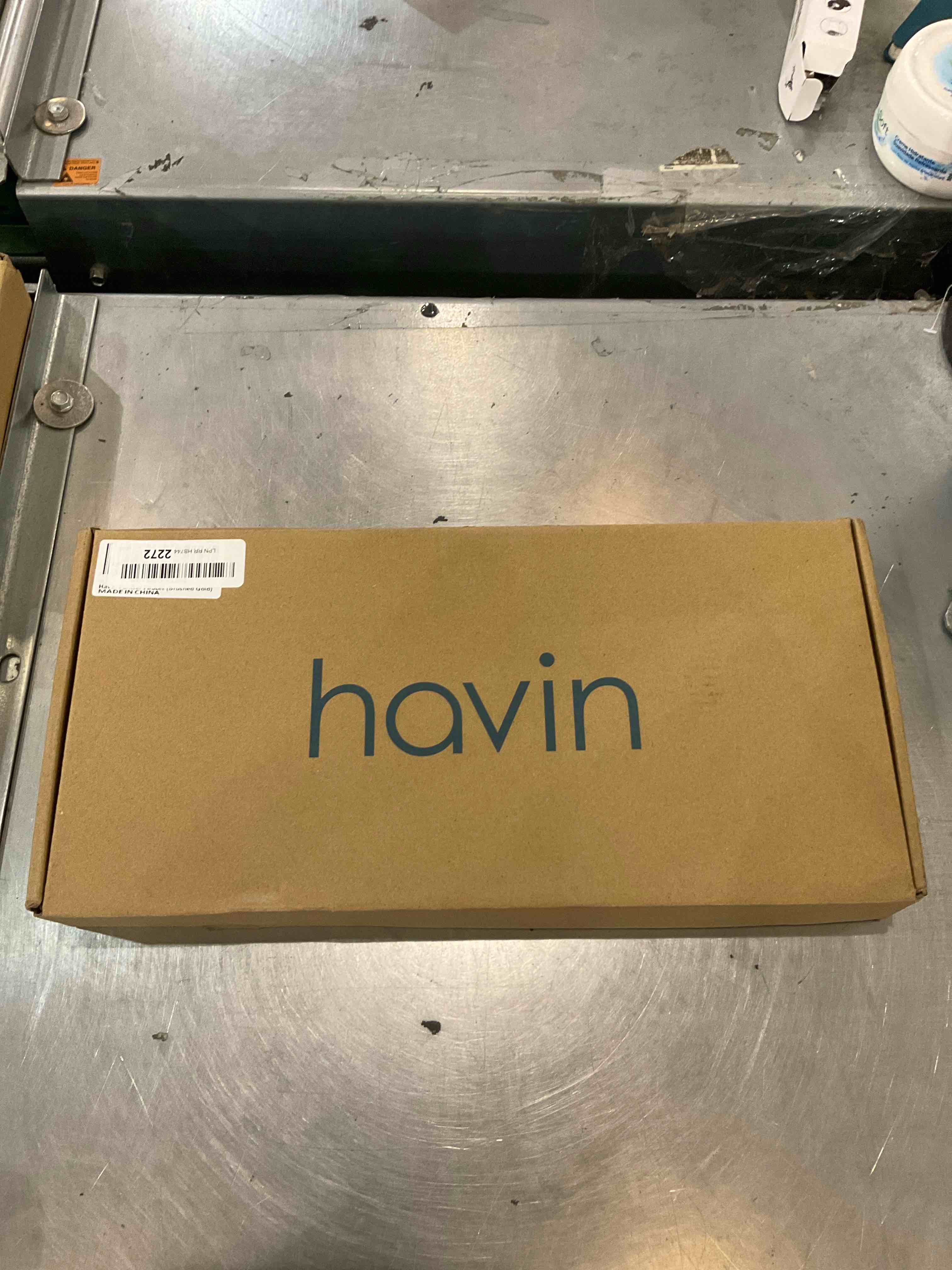 https://s3.amazonaws.com/lotting-images-prod/bidfta/EXS00741305_1702577213768.jpeg