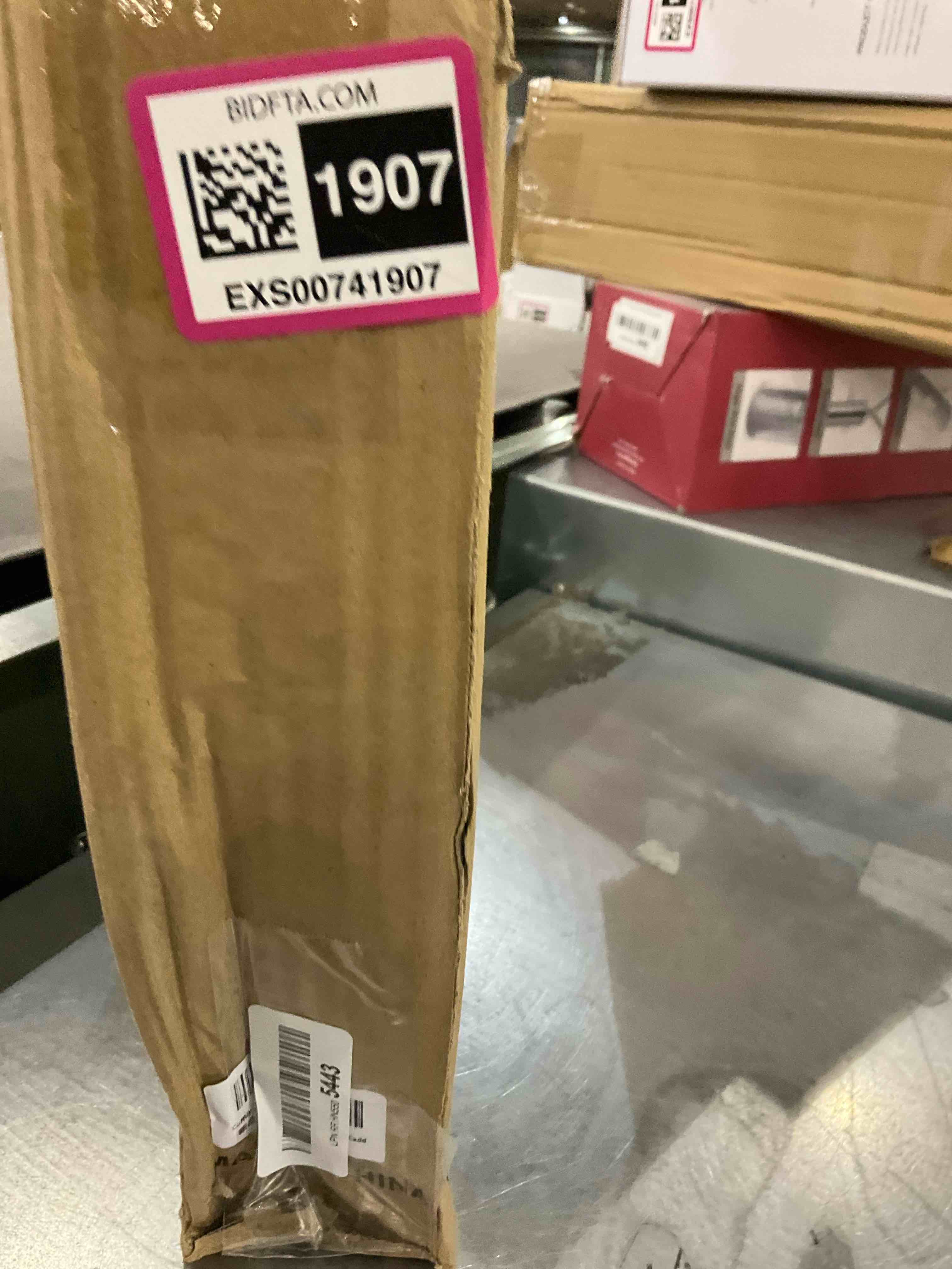 https://s3.amazonaws.com/lotting-images-prod/bidfta/EXS00741907_1705601687833.jpeg