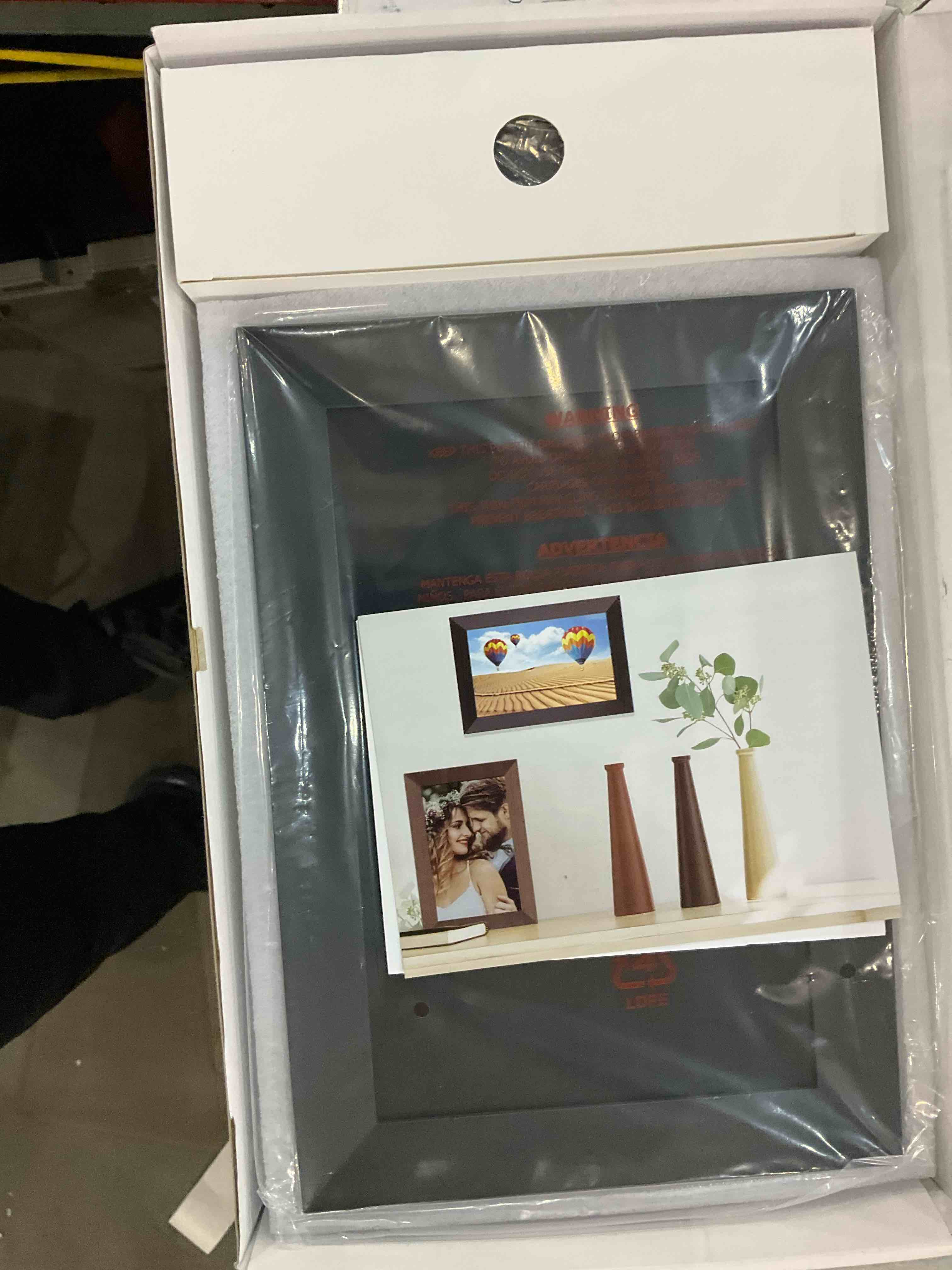 https://s3.amazonaws.com/lotting-images-prod/bidfta/EXS00742378_1702644228838.jpeg