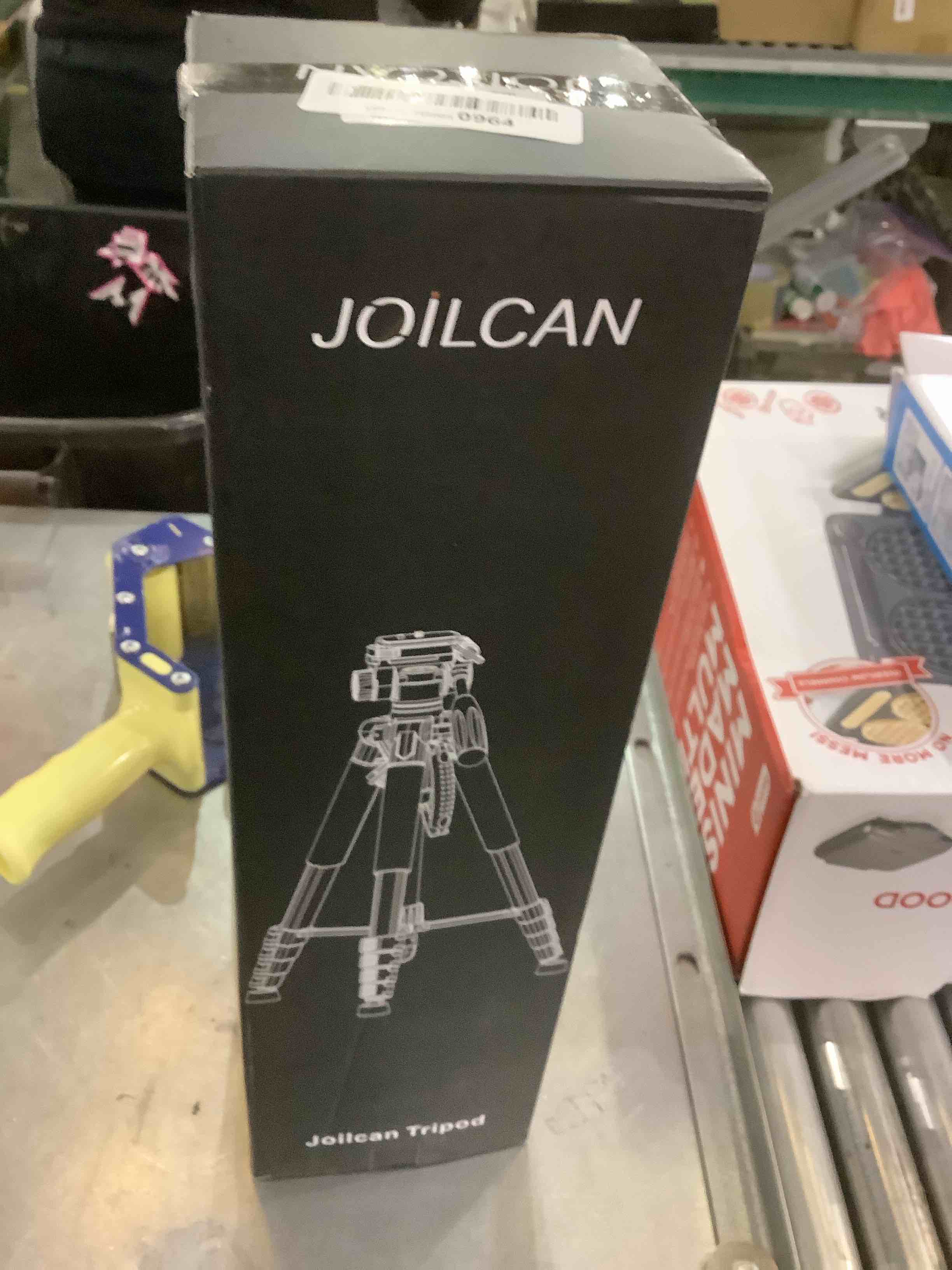 https://s3.amazonaws.com/lotting-images-prod/bidfta/EXS00742528_1702396030724.jpeg