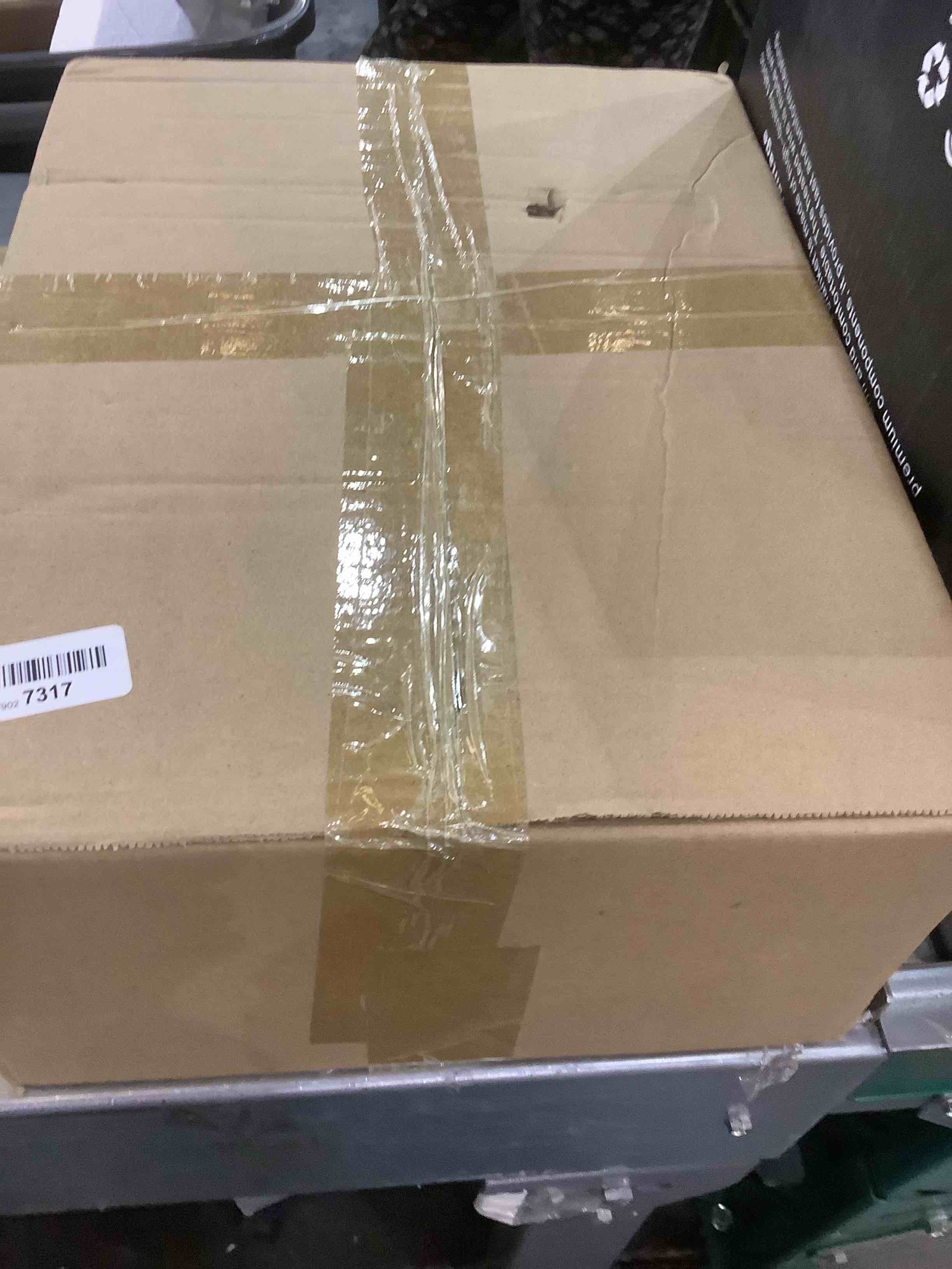https://s3.amazonaws.com/lotting-images-prod/bidfta/EXS00742748_1702495942717.jpeg