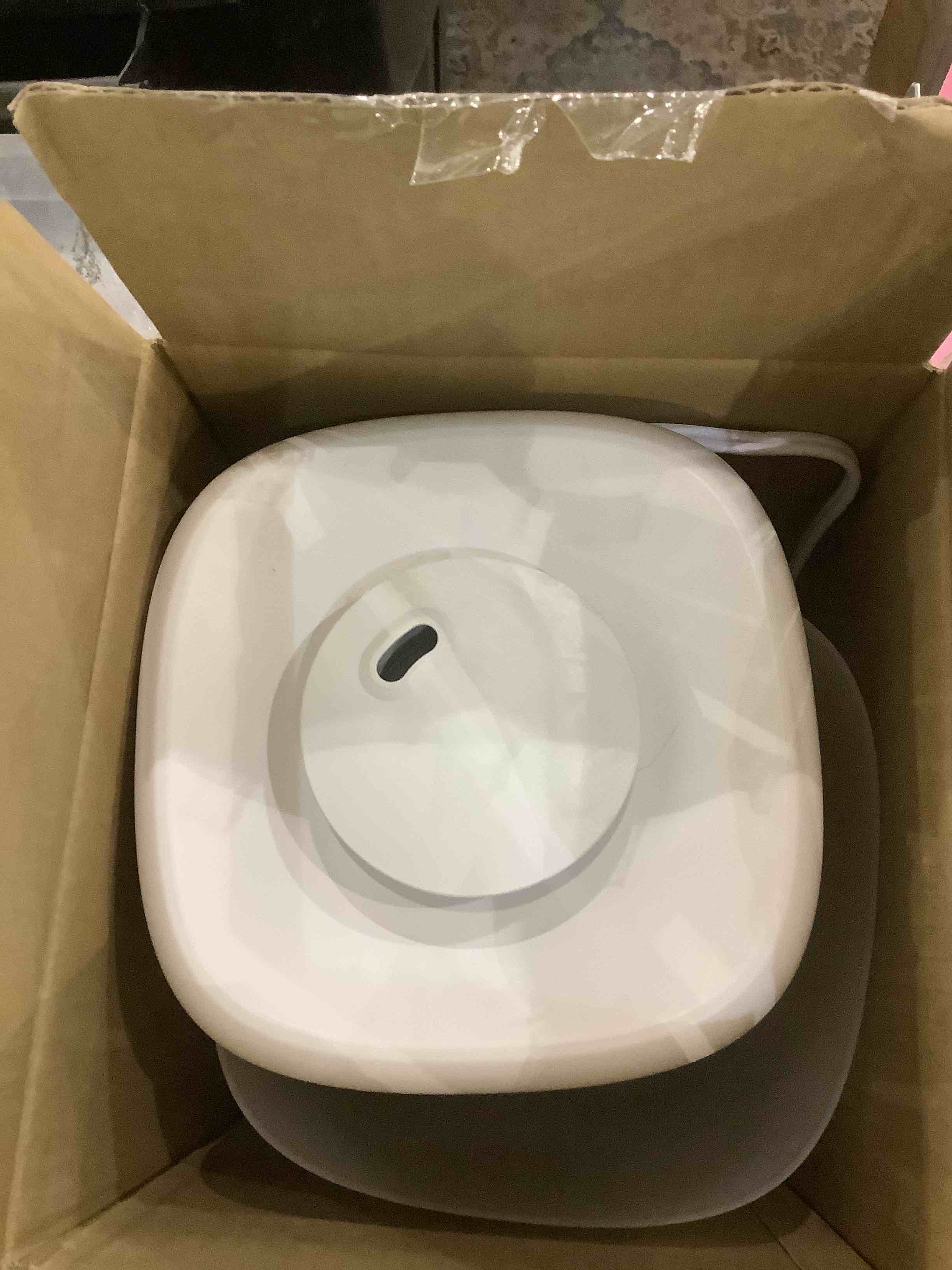 https://s3.amazonaws.com/lotting-images-prod/bidfta/EXS00742810_1702561377140.jpeg