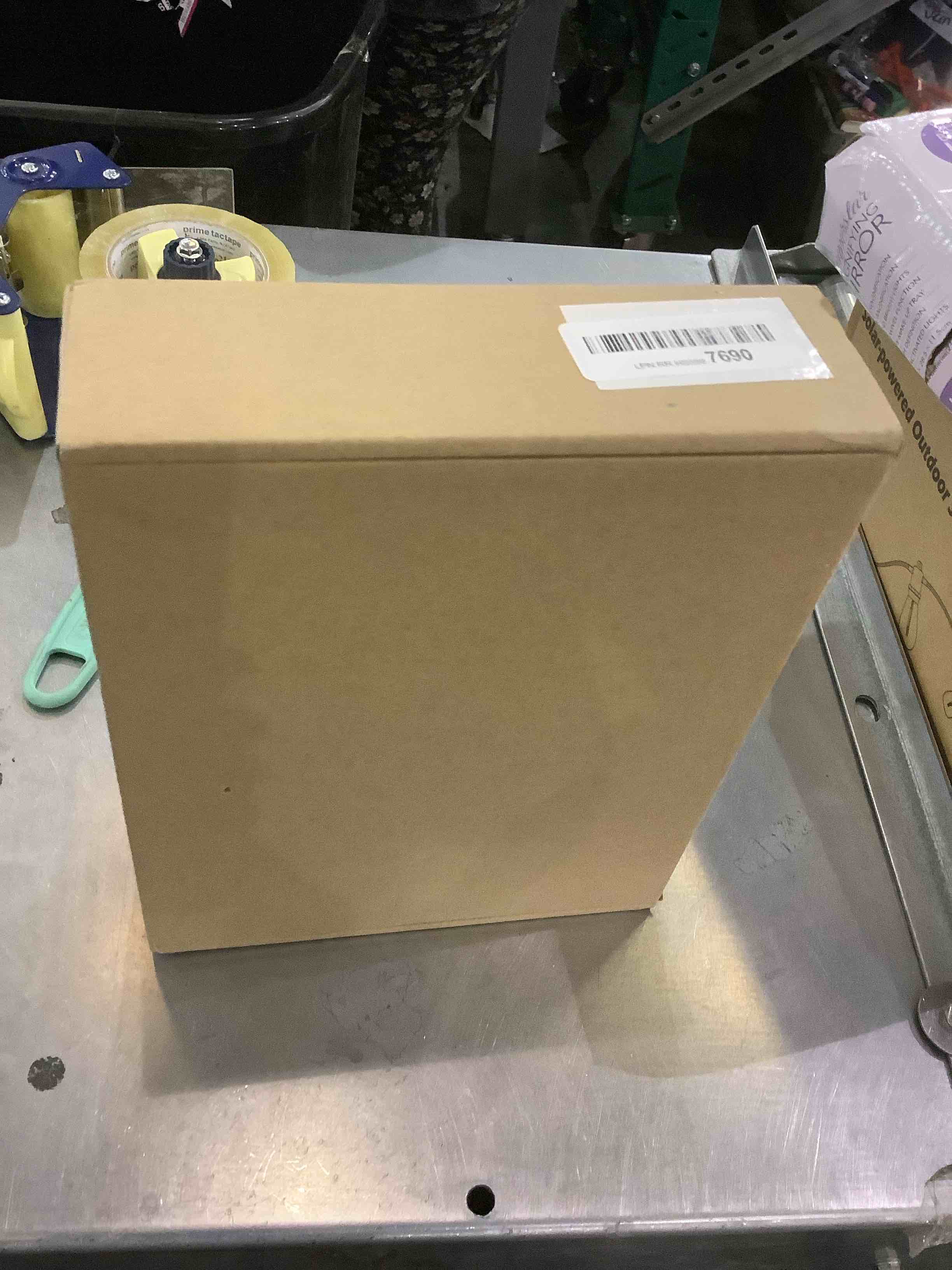 https://s3.amazonaws.com/lotting-images-prod/bidfta/EXS00743134_1701979155715.jpeg