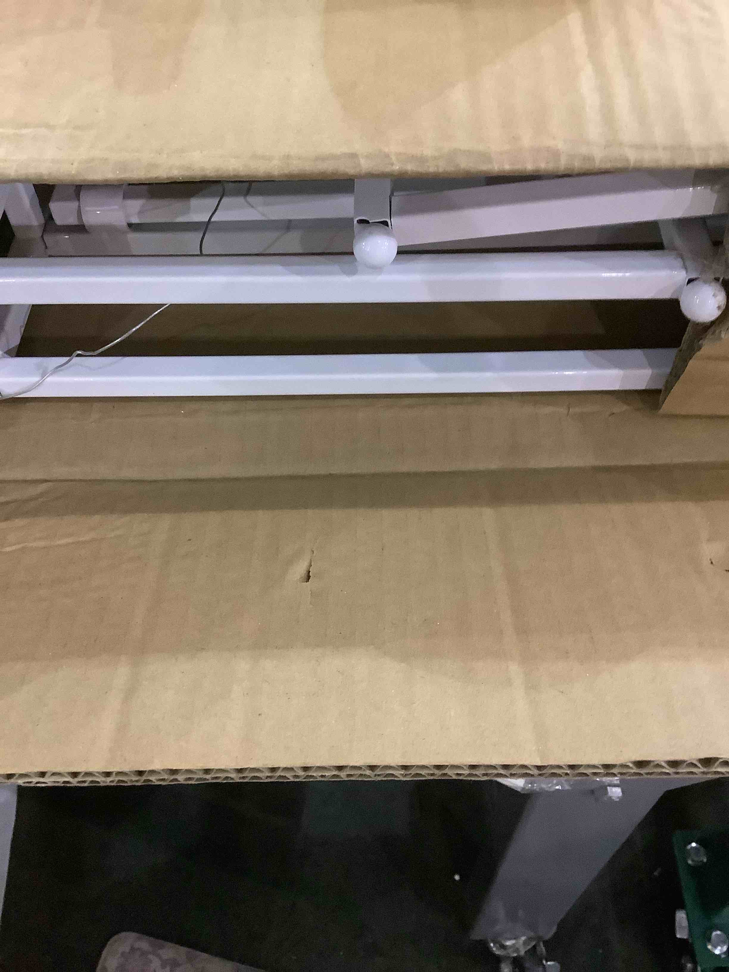 https://s3.amazonaws.com/lotting-images-prod/bidfta/EXS00743176_1702043155236.jpeg