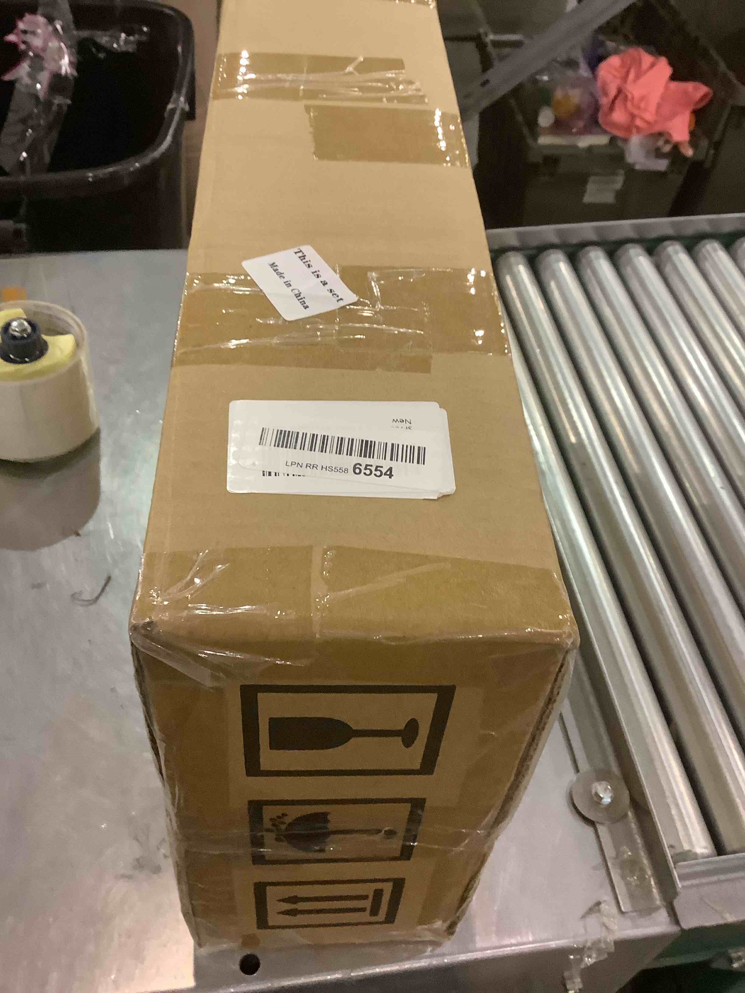 https://s3.amazonaws.com/lotting-images-prod/bidfta/EXS00743294_1702300500954.jpeg