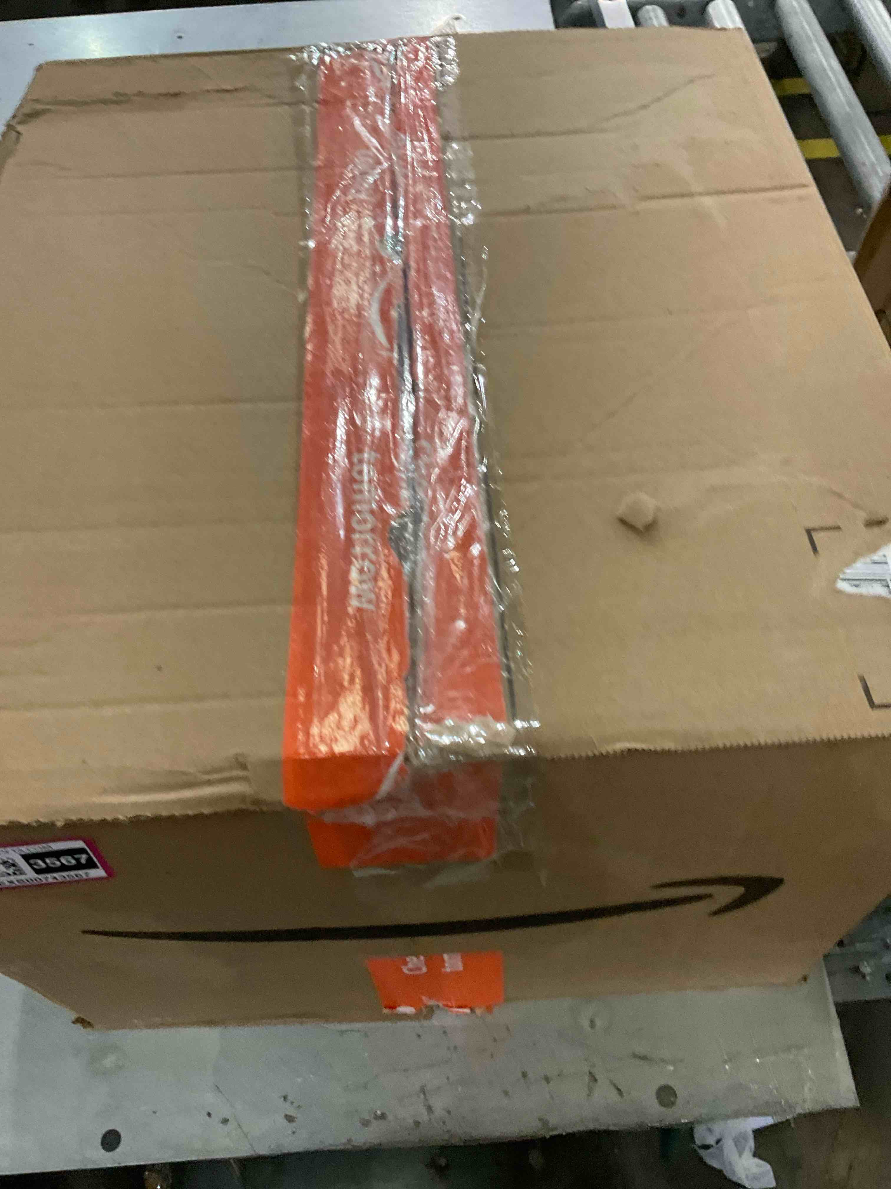 https://s3.amazonaws.com/lotting-images-prod/bidfta/EXS00743567_1702064686211.jpeg