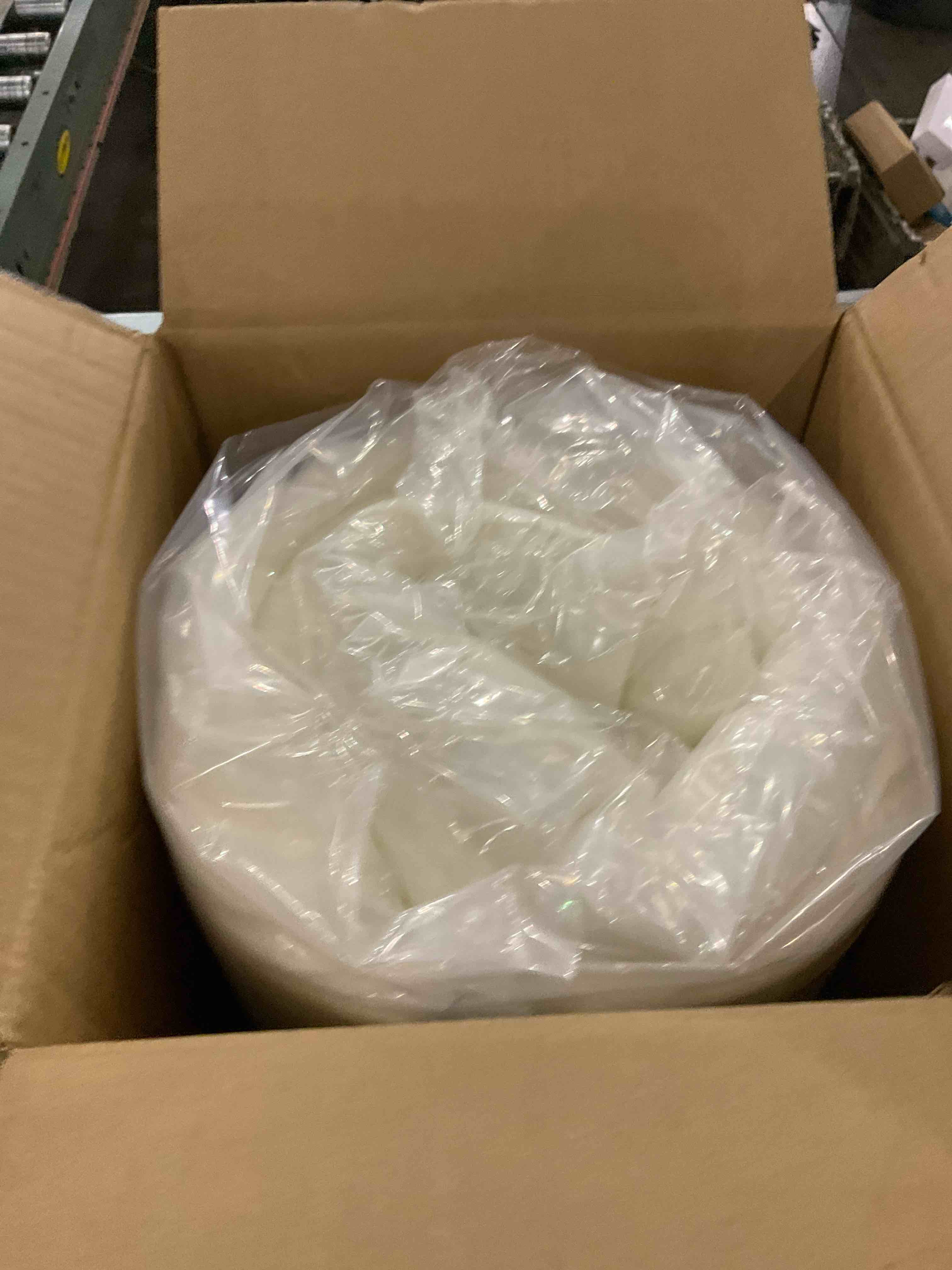 https://s3.amazonaws.com/lotting-images-prod/bidfta/EXS00743569_1702064828645.jpeg