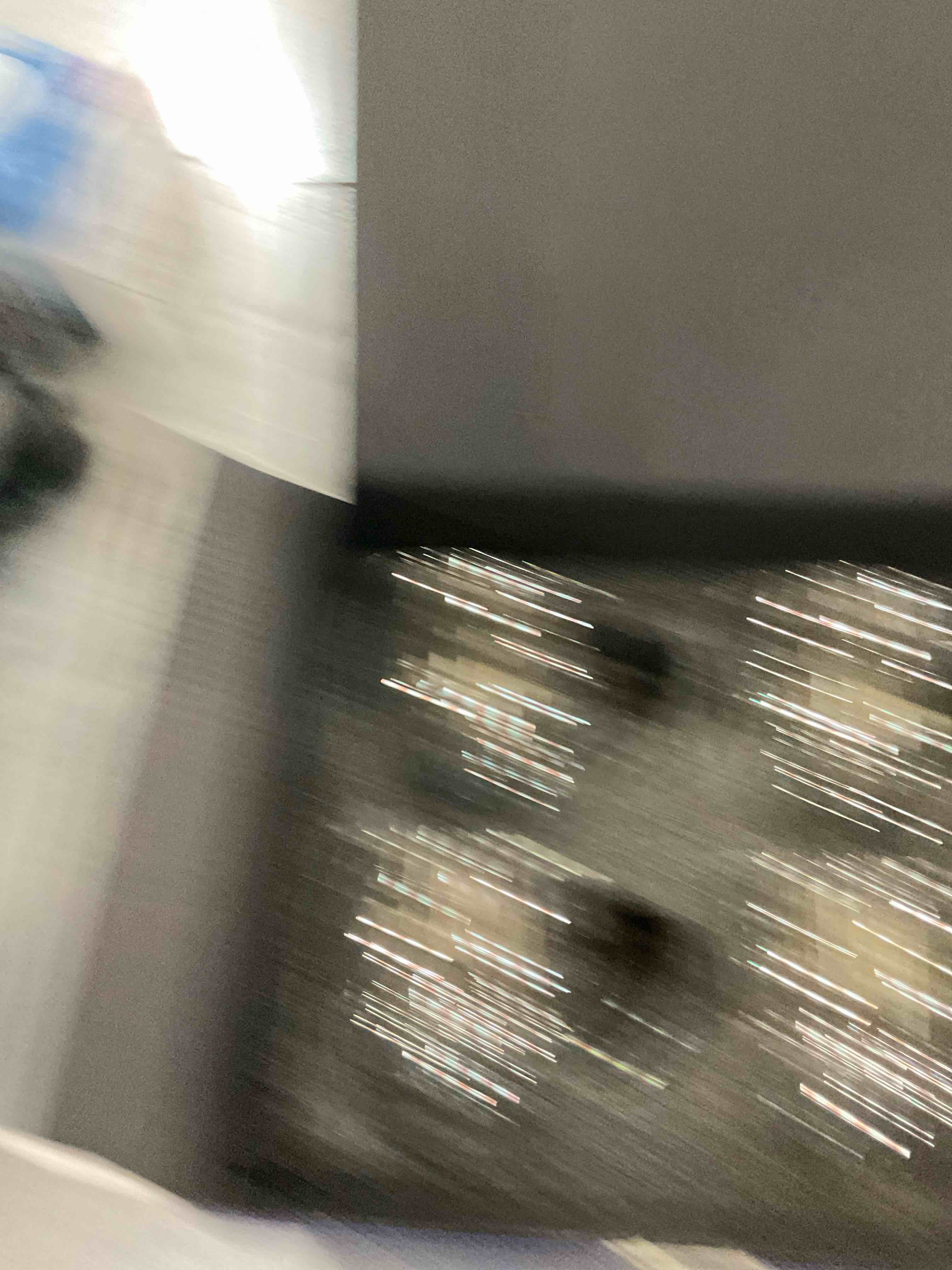 https://s3.amazonaws.com/lotting-images-prod/bidfta/EXS00743703_1702477548467.jpeg