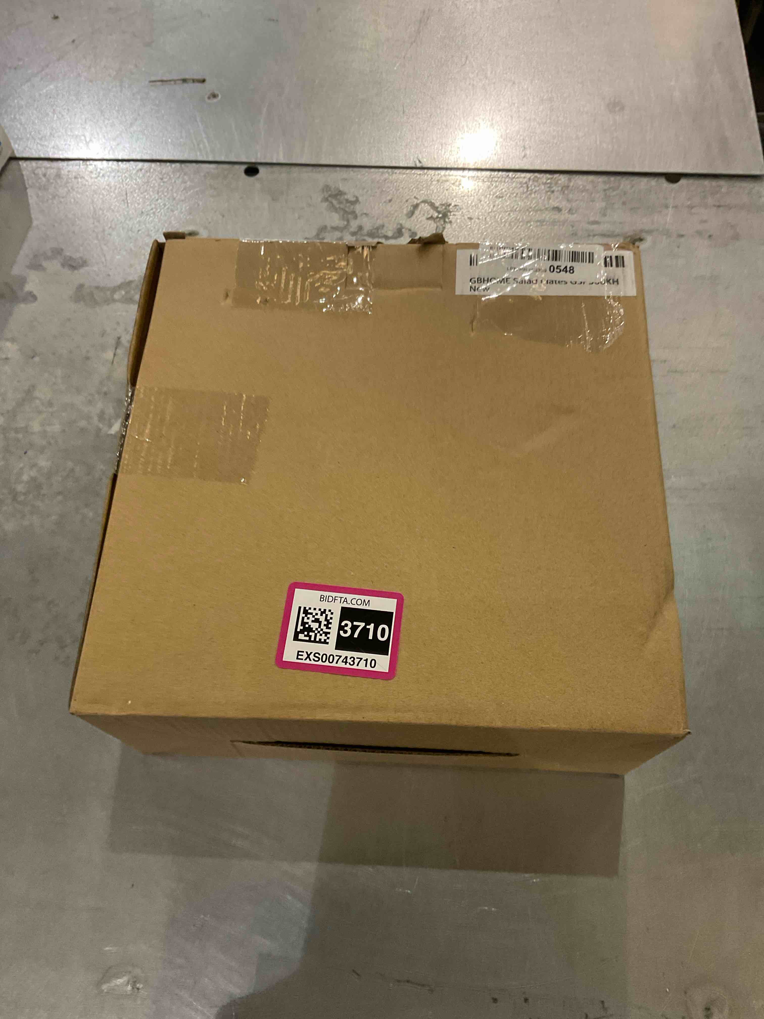 https://s3.amazonaws.com/lotting-images-prod/bidfta/EXS00743710_1702478240100.jpeg