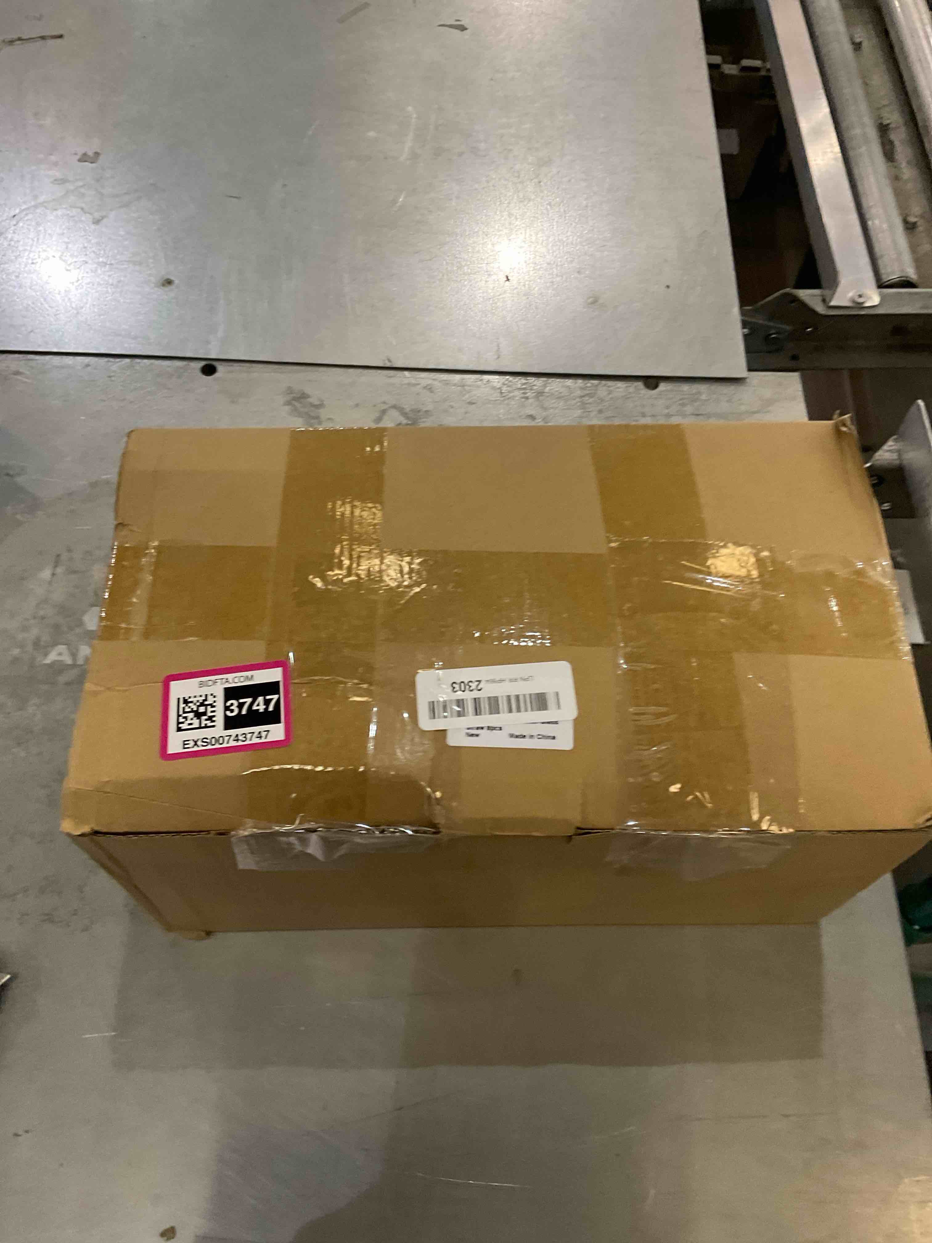 https://s3.amazonaws.com/lotting-images-prod/bidfta/EXS00743747_1702491967526.jpeg