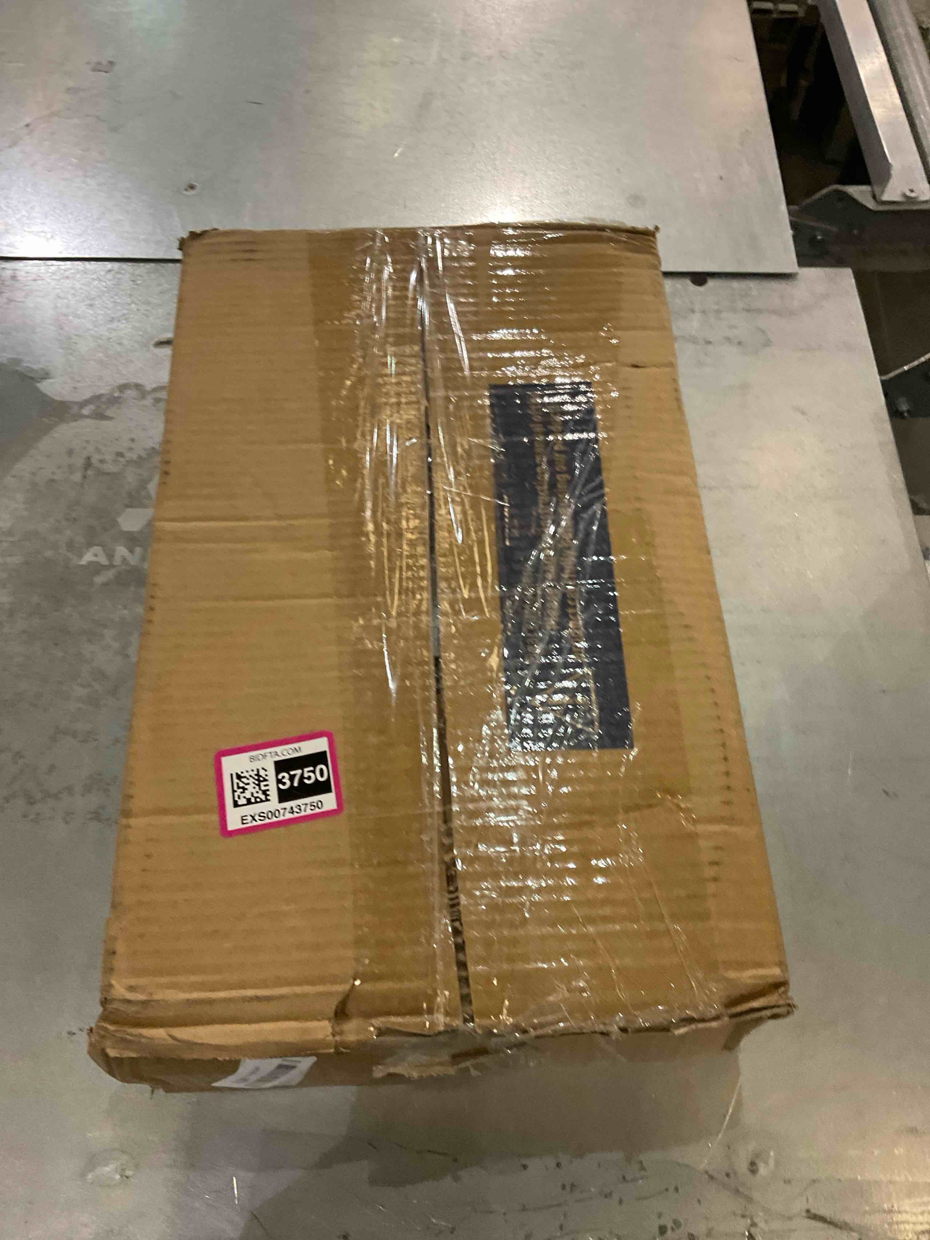 https://s3.amazonaws.com/lotting-images-prod/bidfta/EXS00743750_1702492340034.jpeg