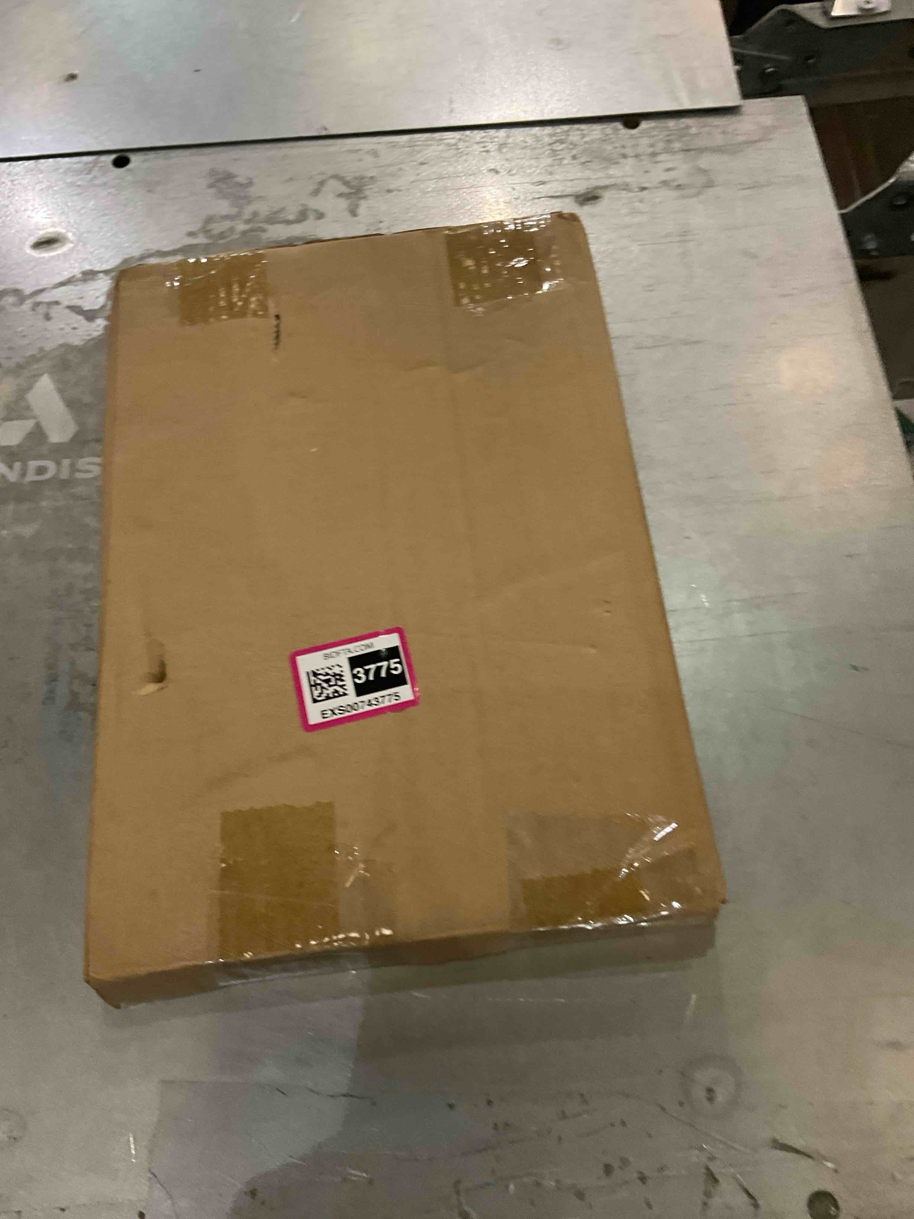 https://s3.amazonaws.com/lotting-images-prod/bidfta/EXS00743775_1702496281182.jpeg