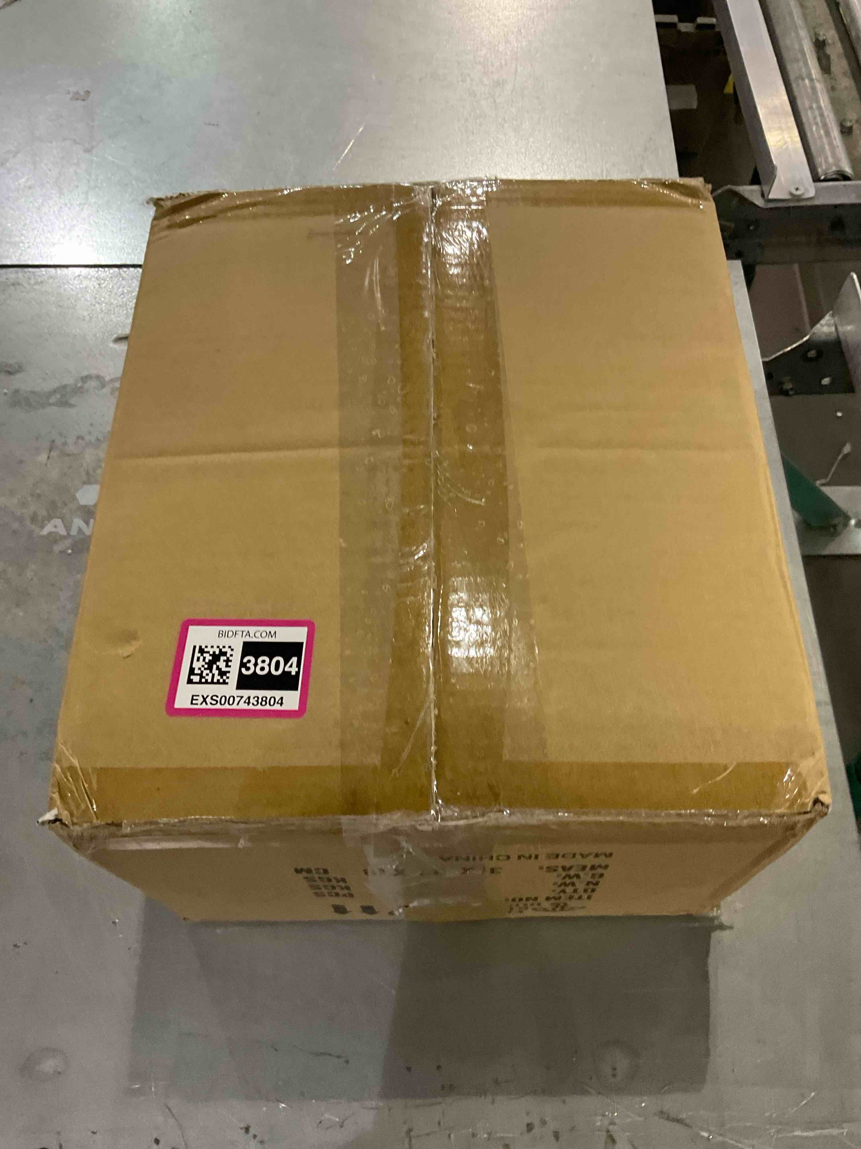 https://s3.amazonaws.com/lotting-images-prod/bidfta/EXS00743804_1702556732191.jpeg