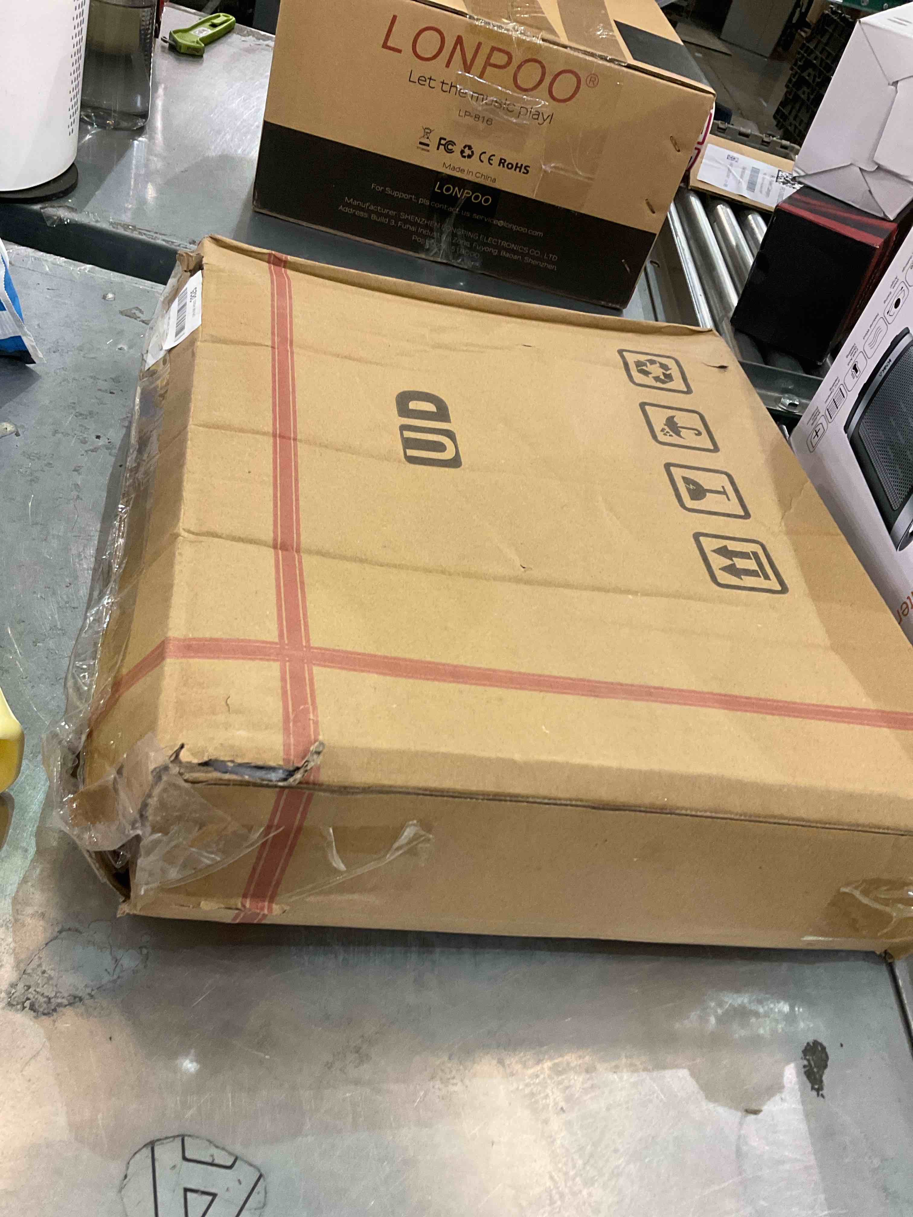 https://s3.amazonaws.com/lotting-images-prod/bidfta/EXS00744280_1702407189542.jpeg