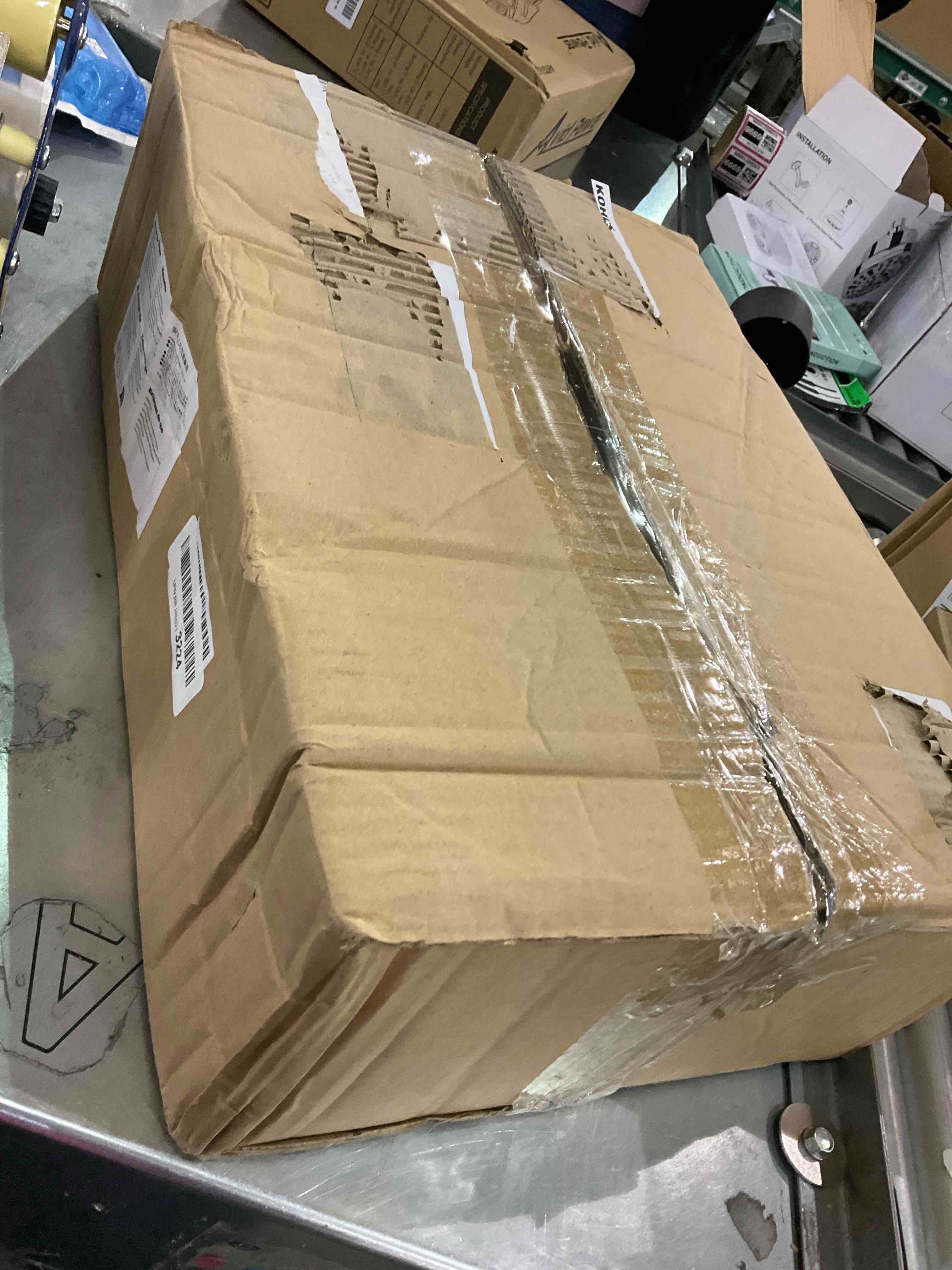 https://s3.amazonaws.com/lotting-images-prod/bidfta/EXS00744321_1702475130421.jpeg