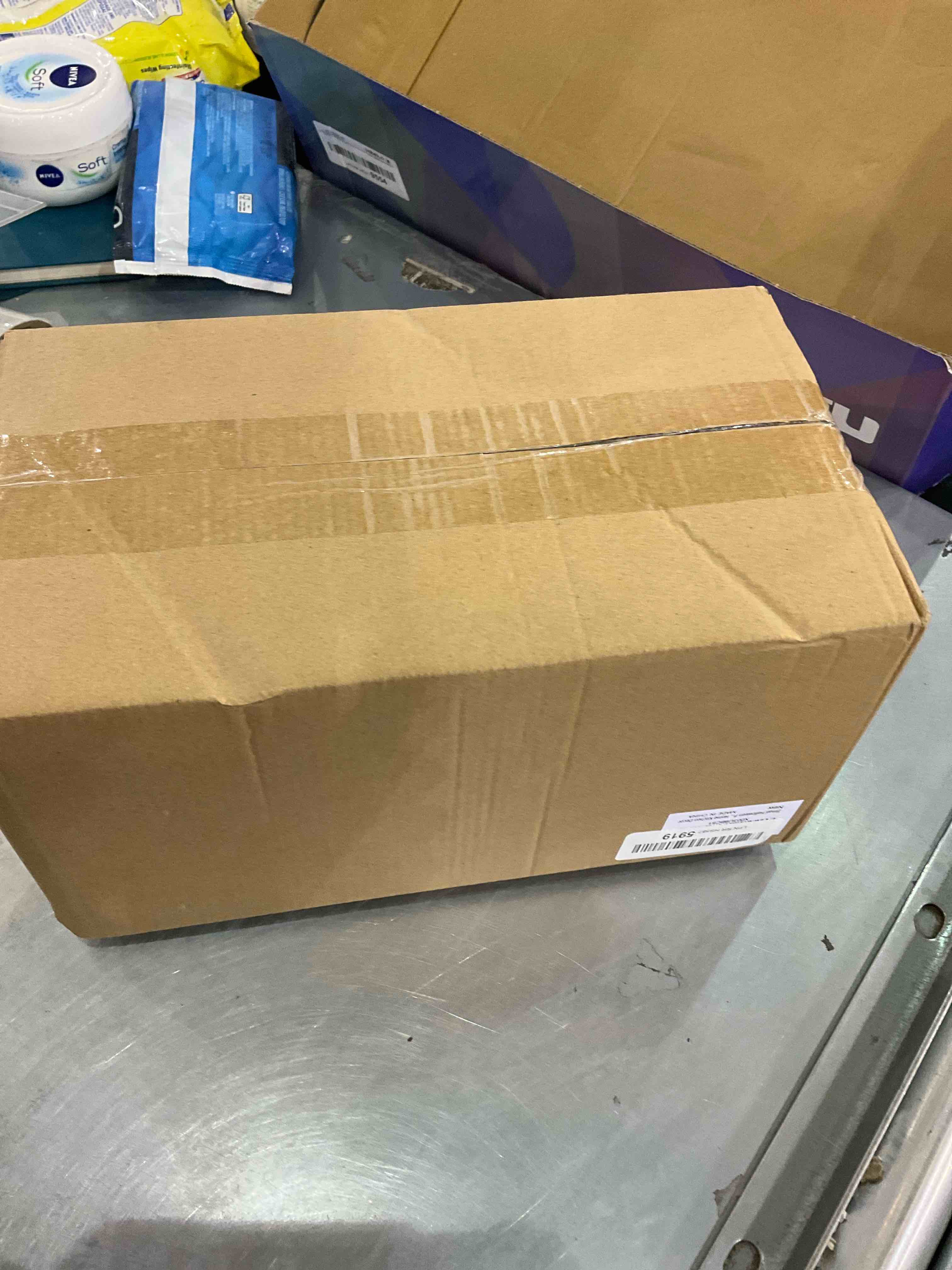 https://s3.amazonaws.com/lotting-images-prod/bidfta/EXS00744331_1702477773201.jpeg