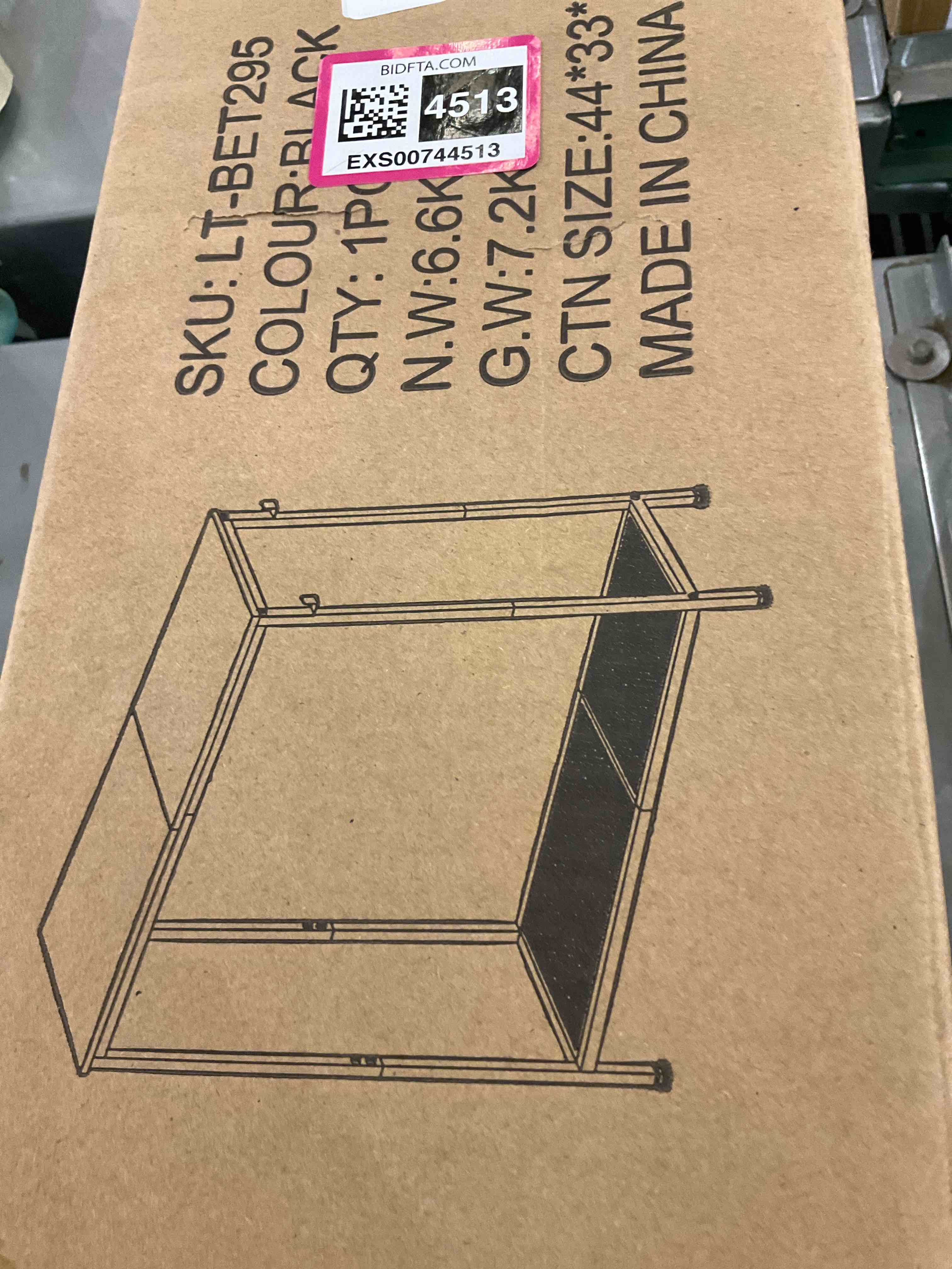 https://s3.amazonaws.com/lotting-images-prod/bidfta/EXS00744513_1702405382194.jpeg