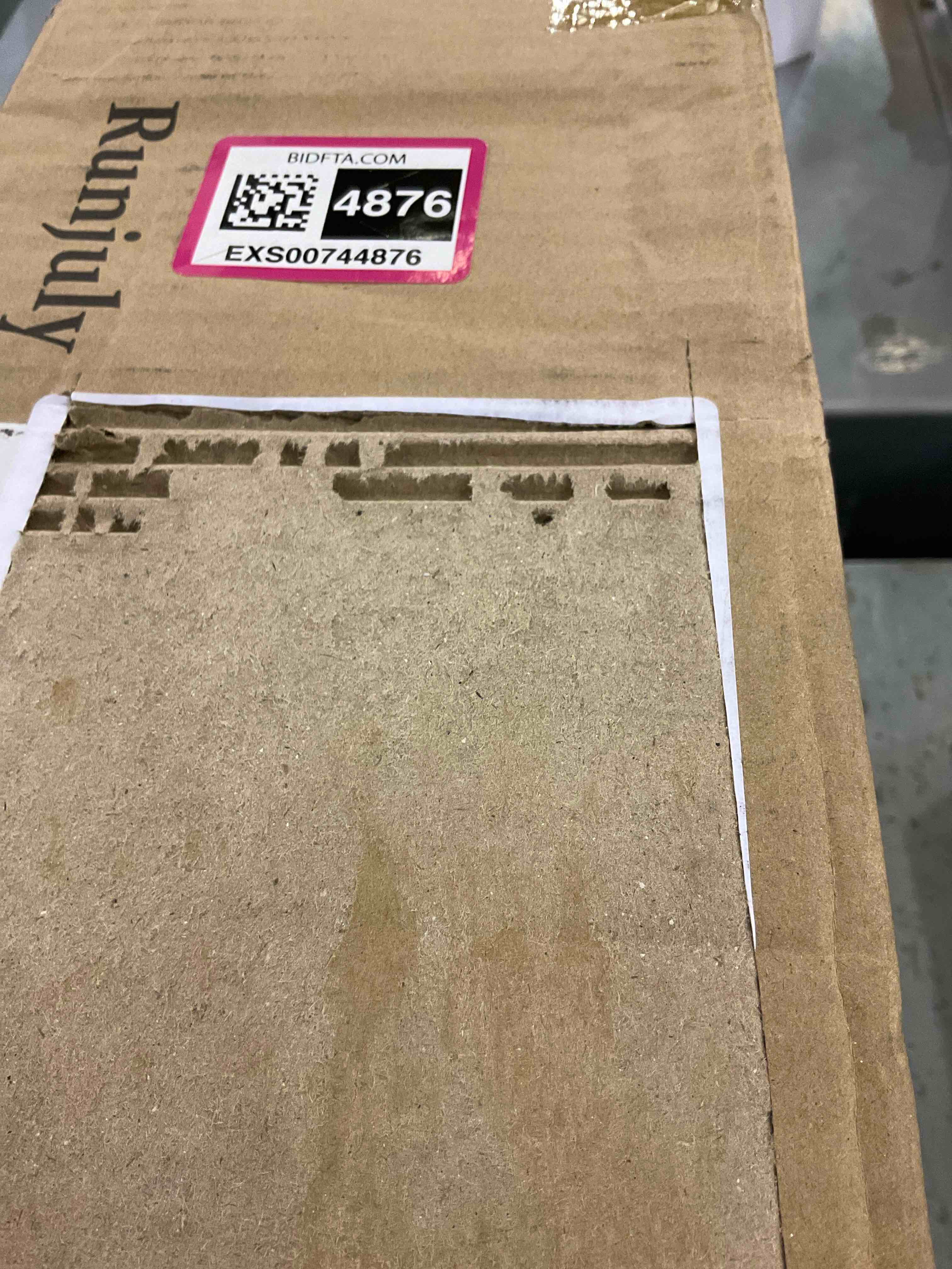 https://s3.amazonaws.com/lotting-images-prod/bidfta/EXS00744876_1702564650311.jpeg