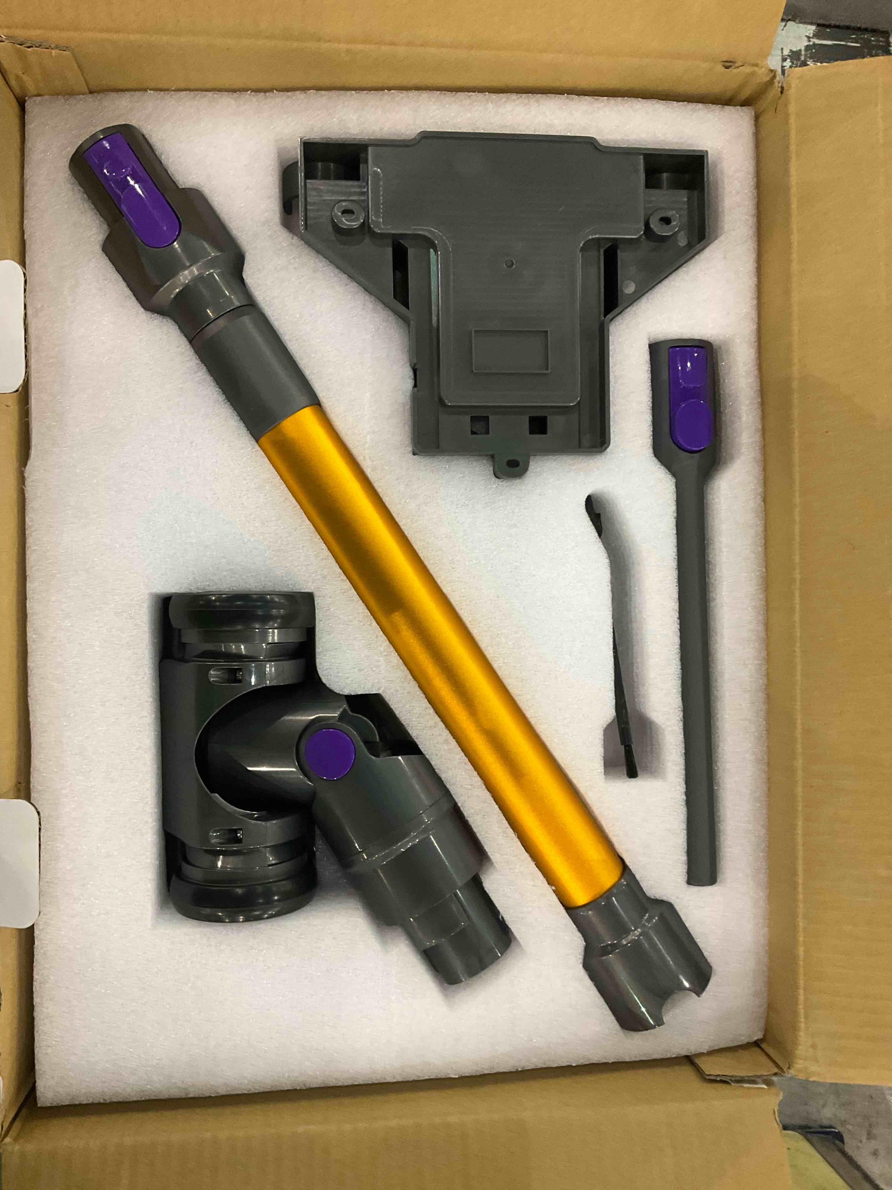 https://s3.amazonaws.com/lotting-images-prod/bidfta/EXS00745326_1702387312823.jpeg